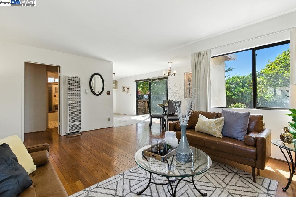 Detail Gallery Image 8 of 20 For 15967 Paseo Del Campo, San Lorenzo,  CA 94580 - 3 Beds | 1 Baths