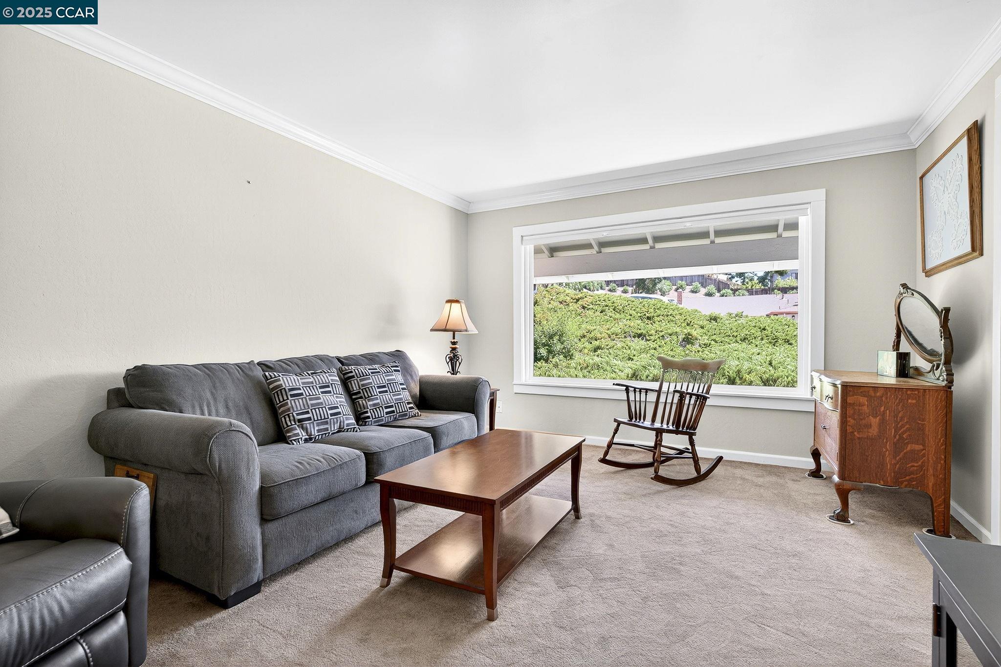 Detail Gallery Image 10 of 55 For 839 Reef Point Dr, Rodeo,  CA 94572-2018 - 3 Beds | 2 Baths