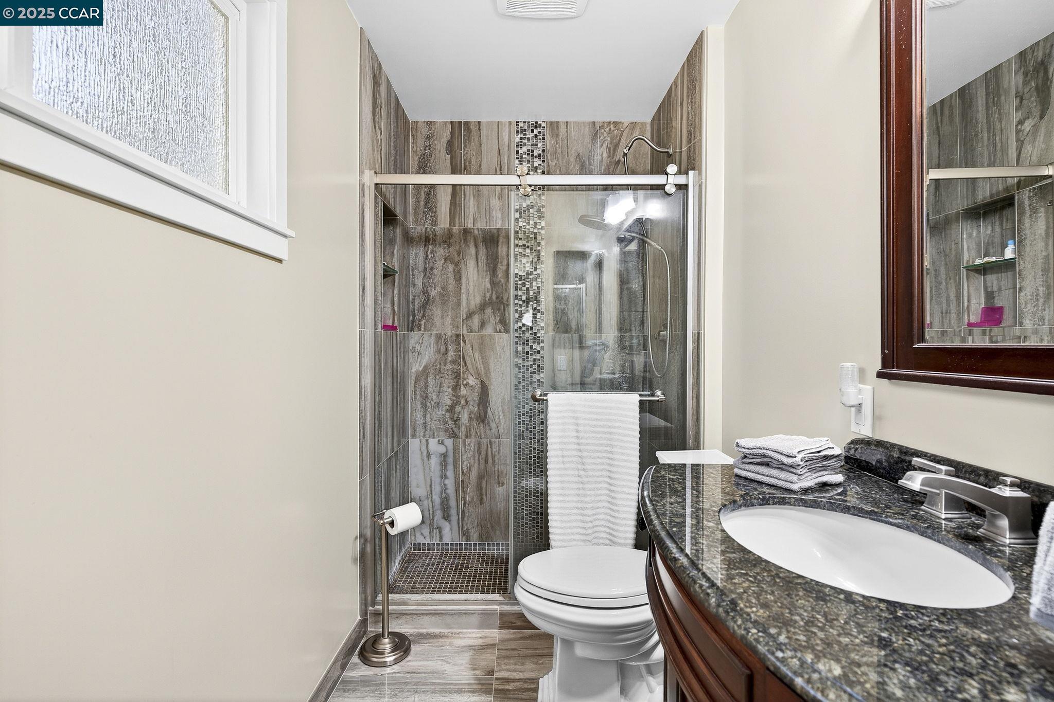 Detail Gallery Image 32 of 55 For 839 Reef Point Dr, Rodeo,  CA 94572-2018 - 3 Beds | 2 Baths