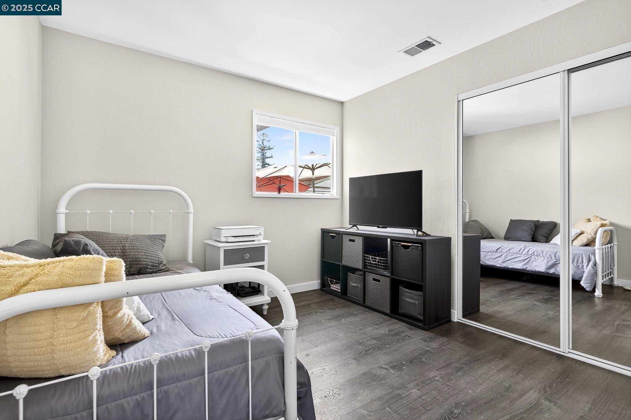 Detail Gallery Image 33 of 55 For 839 Reef Point Dr, Rodeo,  CA 94572-2018 - 3 Beds | 2 Baths