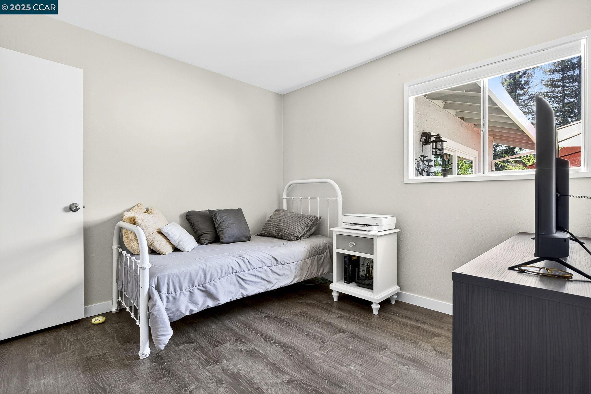 Detail Gallery Image 34 of 55 For 839 Reef Point Dr, Rodeo,  CA 94572-2018 - 3 Beds | 2 Baths