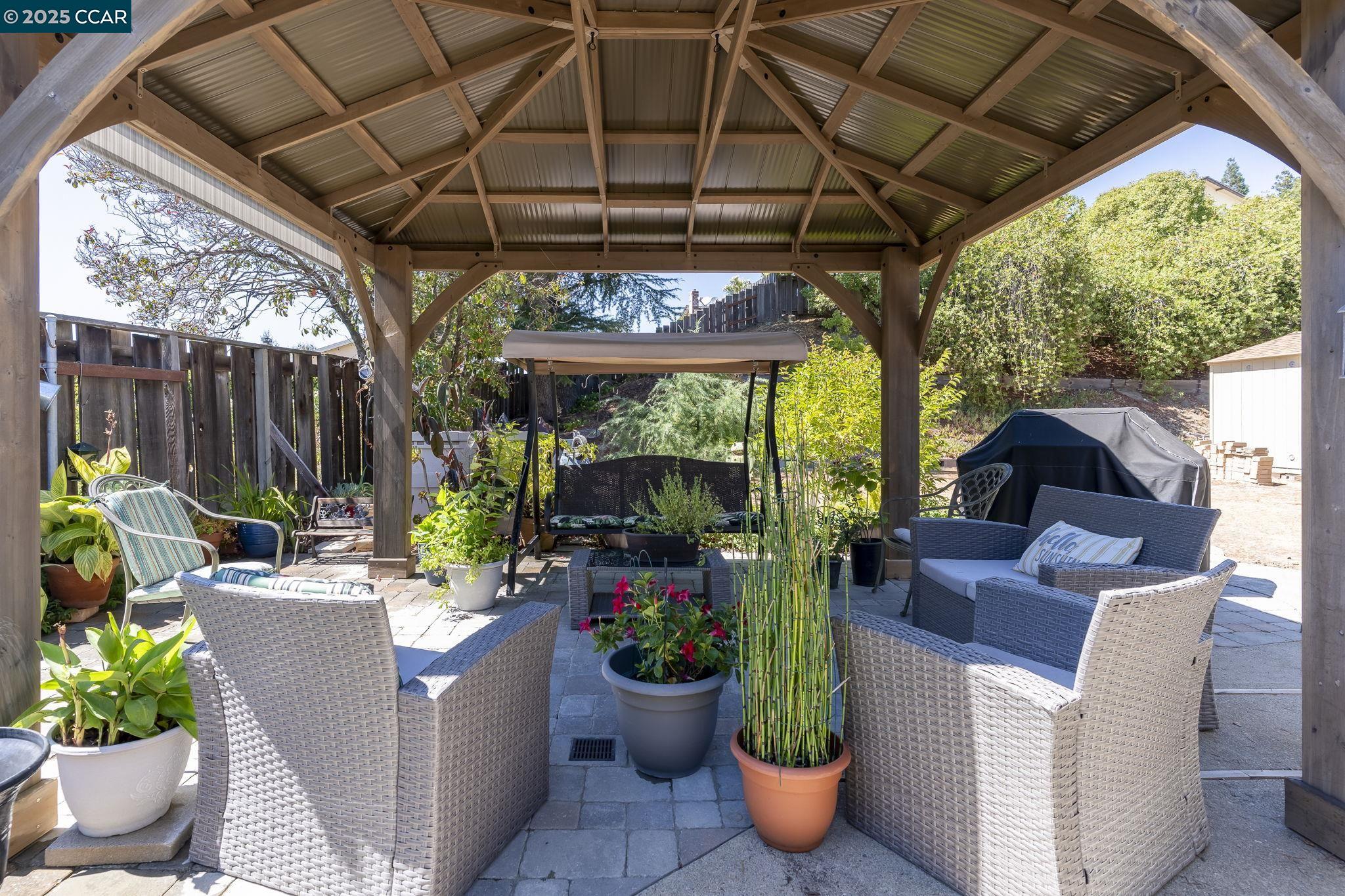 Detail Gallery Image 48 of 55 For 839 Reef Point Dr, Rodeo,  CA 94572-2018 - 3 Beds | 2 Baths