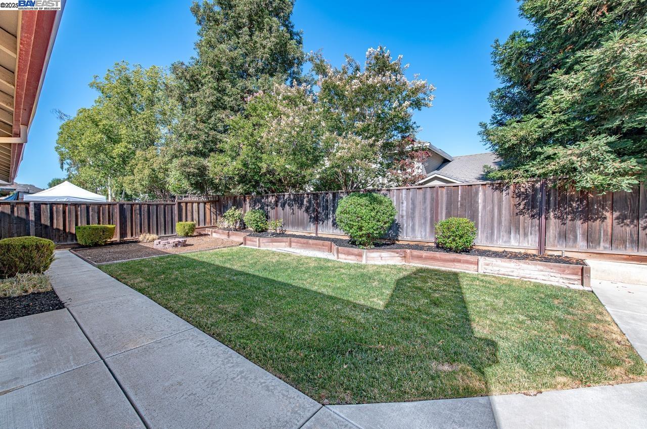 Detail Gallery Image 38 of 46 For 1103 Winged Foot Ct, Livermore,  CA 94551 - 3 Beds | 2 Baths