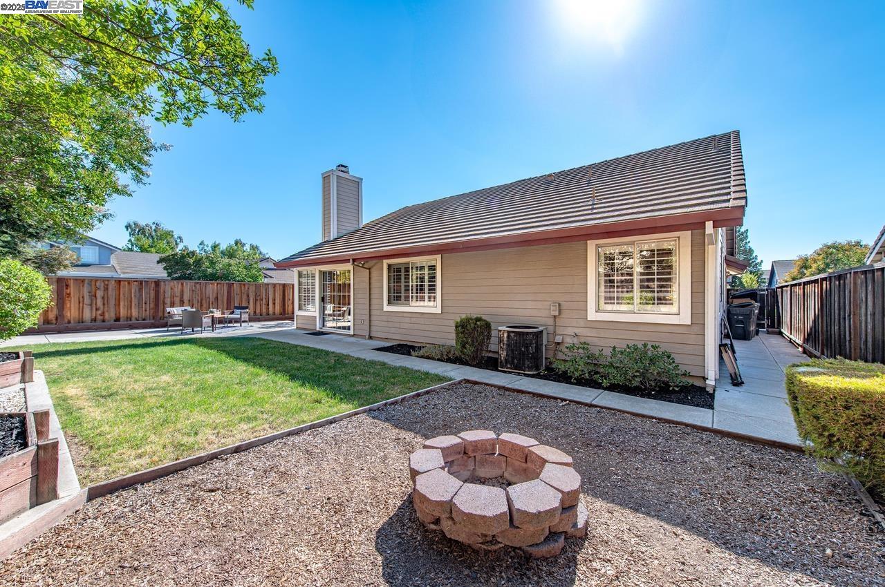 Detail Gallery Image 41 of 46 For 1103 Winged Foot Ct, Livermore,  CA 94551 - 3 Beds | 2 Baths