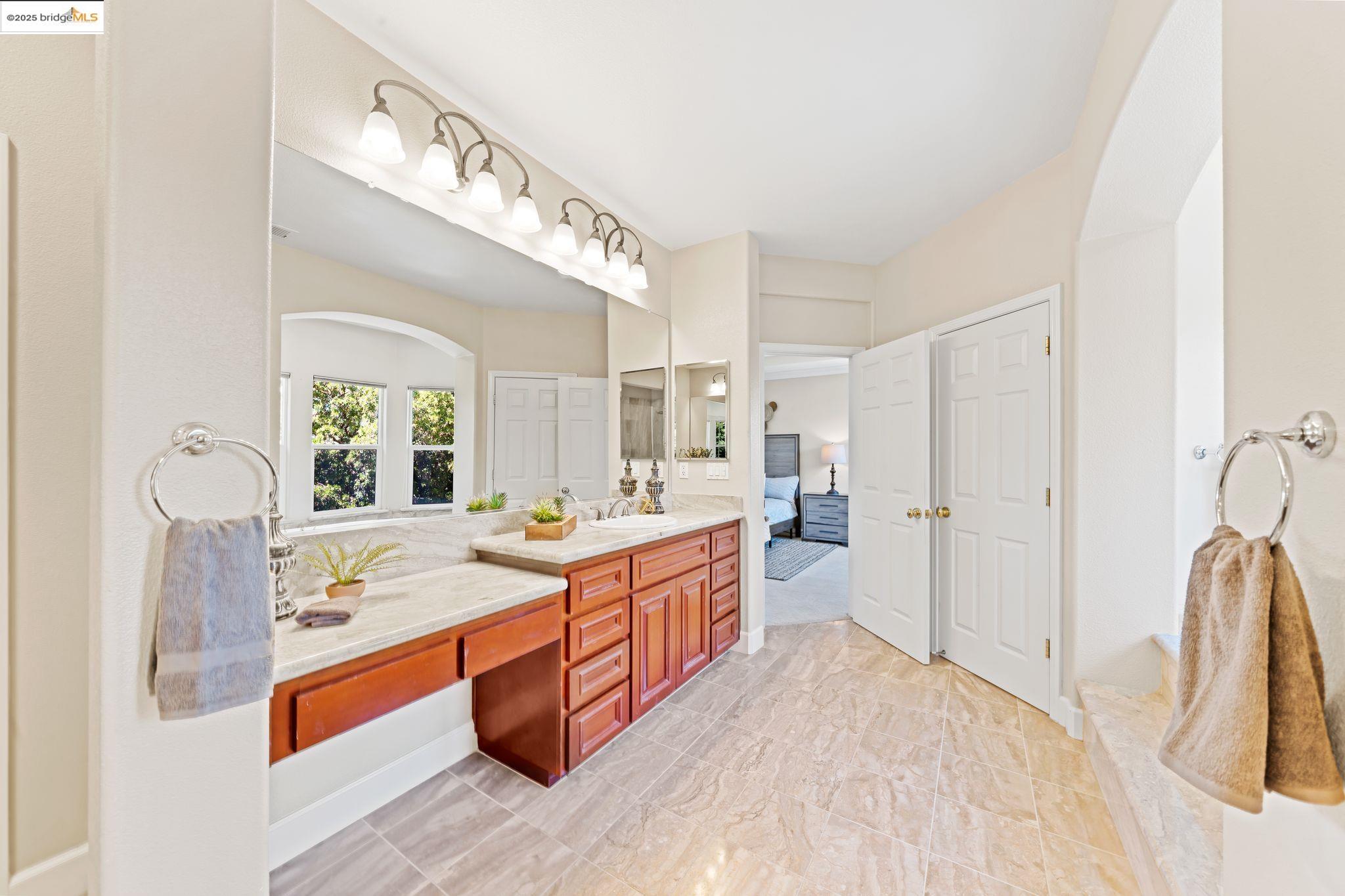 Detail Gallery Image 36 of 60 For 185 Campo Ct, Livermore,  CA 94550 - 5 Beds | 4/1 Baths