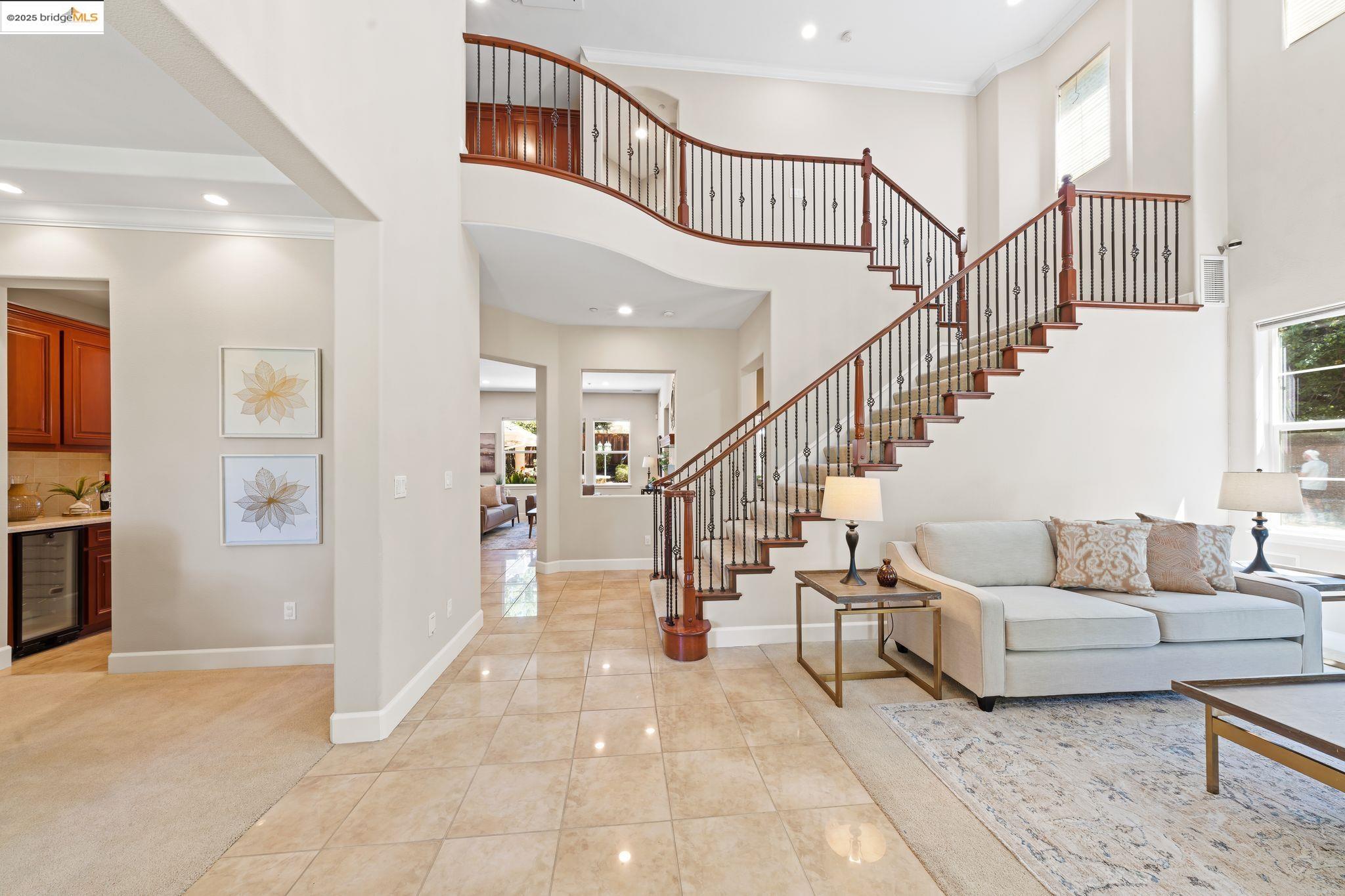 Detail Gallery Image 6 of 60 For 185 Campo Ct, Livermore,  CA 94550 - 5 Beds | 4/1 Baths
