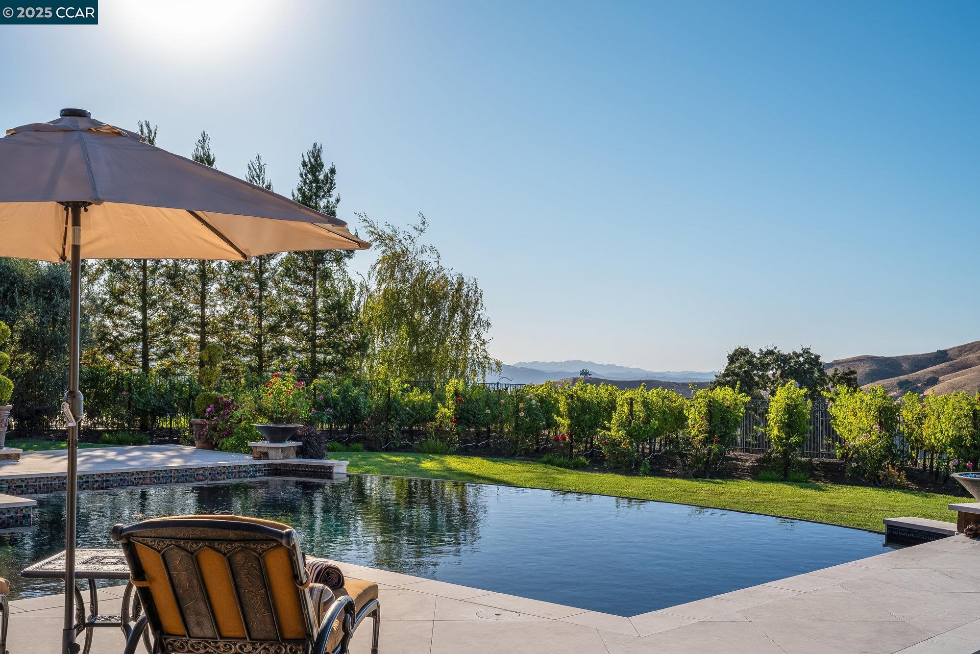 Detail Gallery Image 58 of 60 For 940 Eagle Ridge Dr, Danville,  CA 94506 - 6 Beds | 7/1 Baths