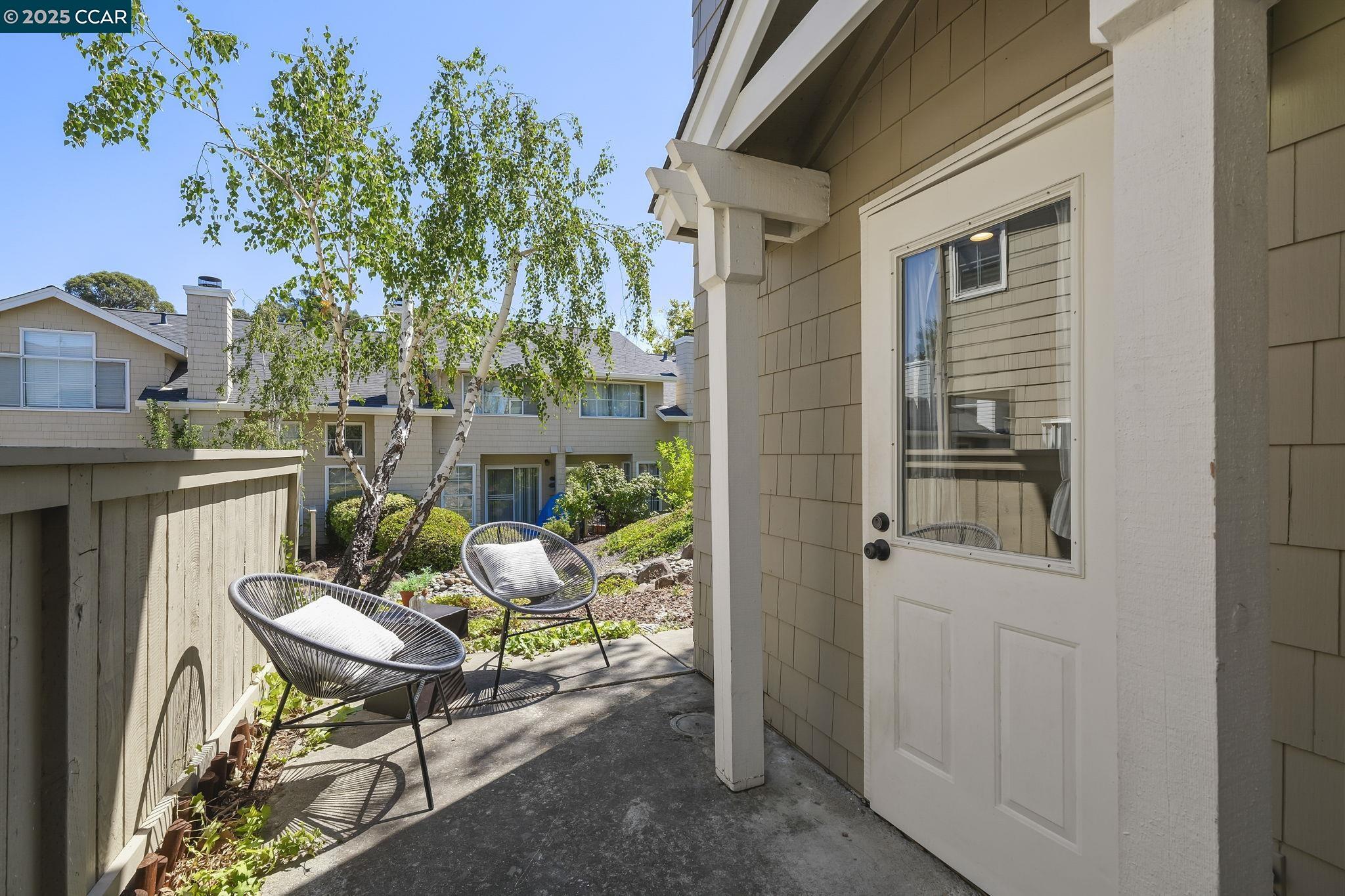 Detail Gallery Image 25 of 36 For 109 Fig Tree Lane, Martinez,  CA 94553 - 2 Beds | 2/1 Baths