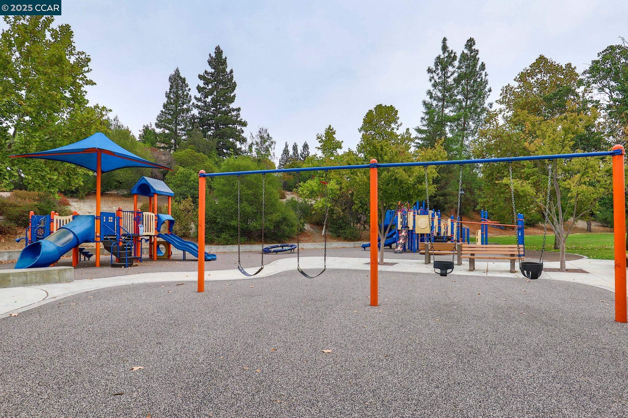 Detail Gallery Image 31 of 36 For 109 Fig Tree Lane, Martinez,  CA 94553 - 2 Beds | 2/1 Baths