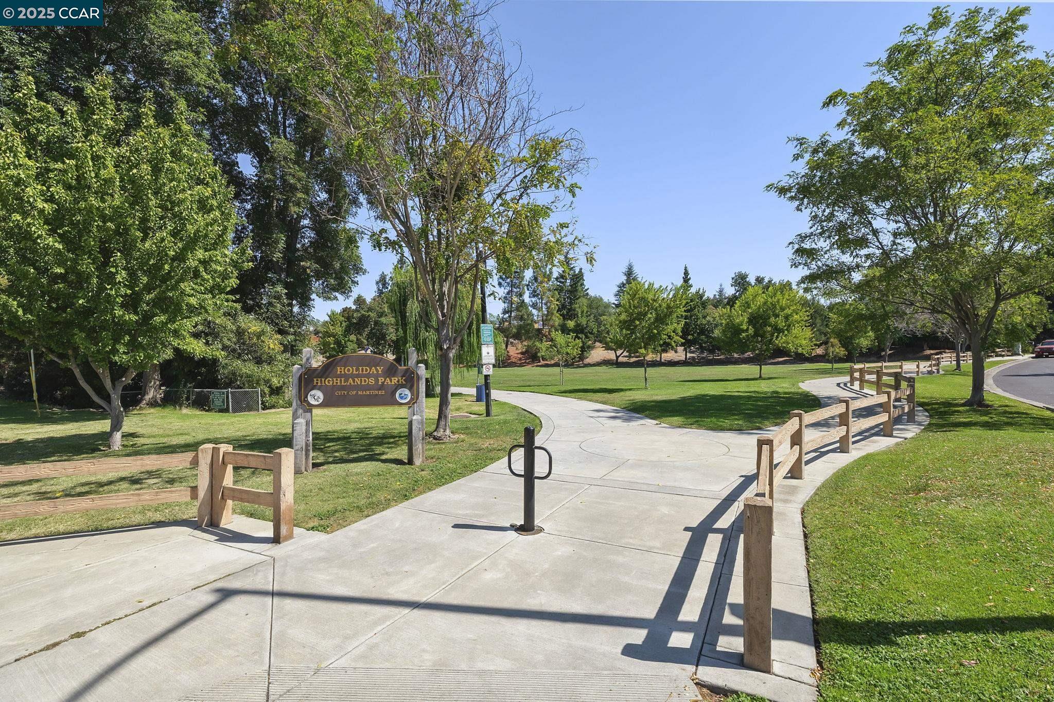 Detail Gallery Image 32 of 36 For 109 Fig Tree Lane, Martinez,  CA 94553 - 2 Beds | 2/1 Baths