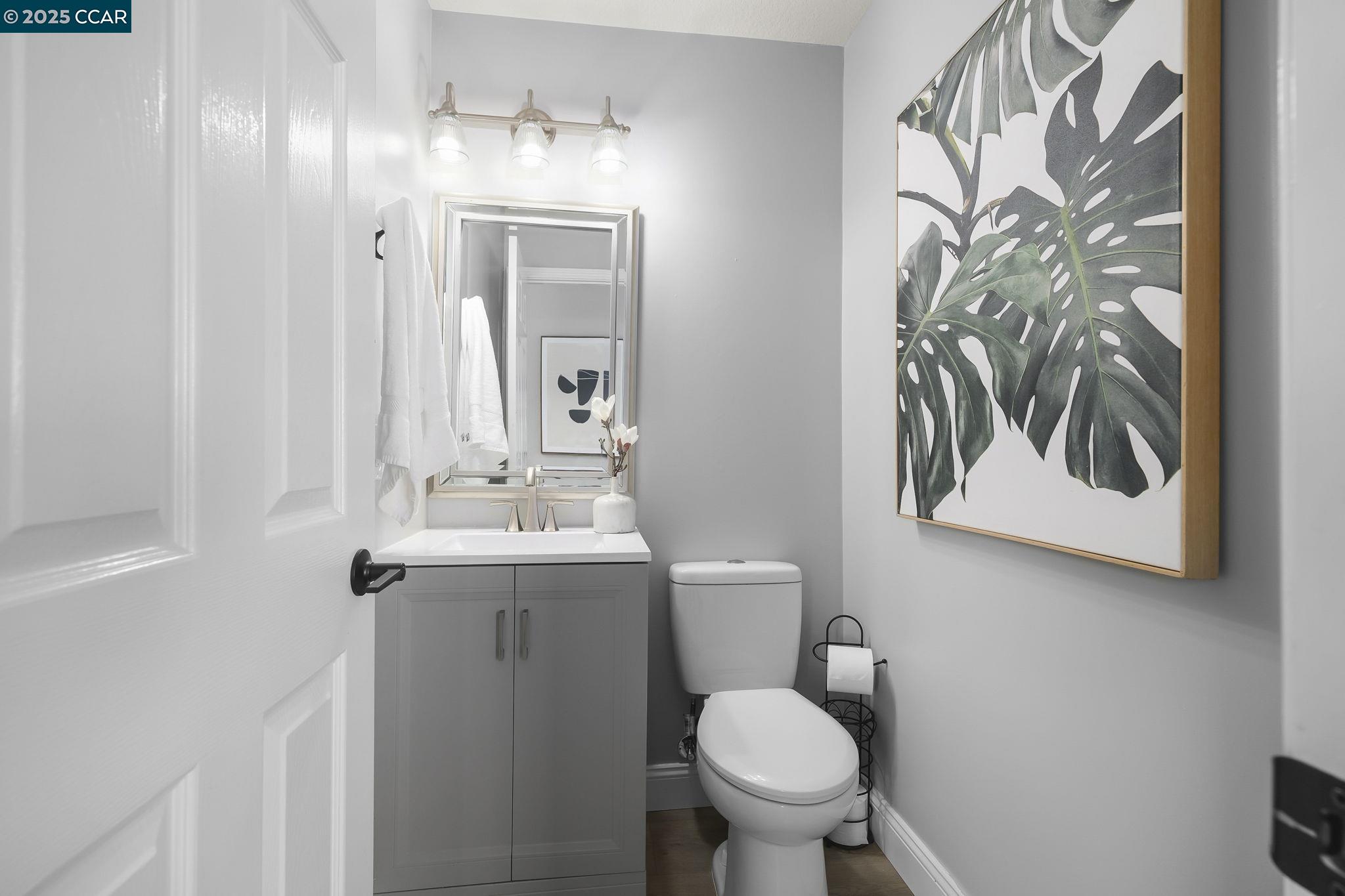 Detail Gallery Image 10 of 36 For 109 Fig Tree Lane, Martinez,  CA 94553 - 2 Beds | 2/1 Baths