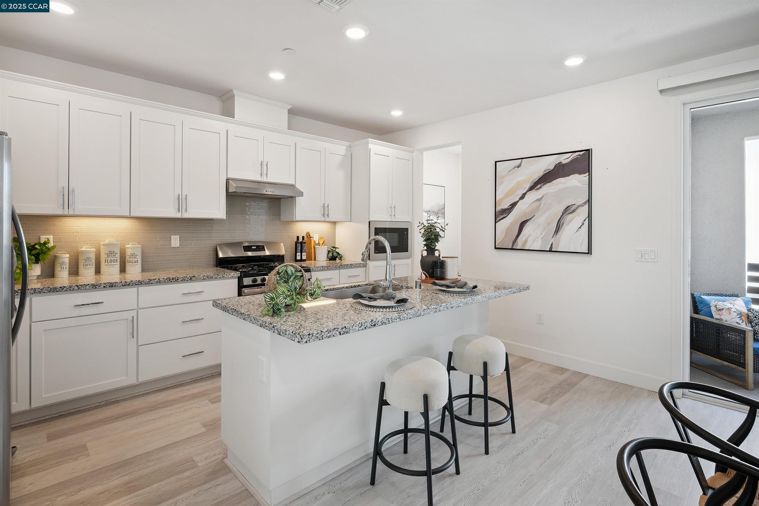 Detail Gallery Image 15 of 49 For 92 Zenith Cmn, Fremont,  CA 94539 - 3 Beds | 2/1 Baths