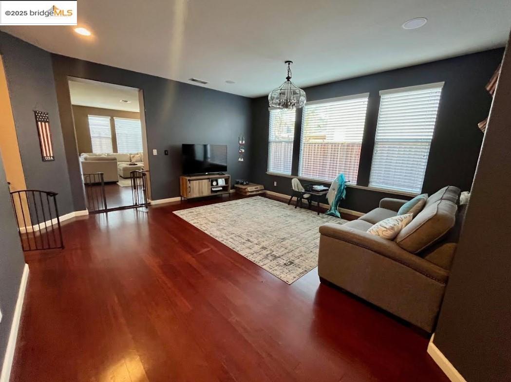 Detail Gallery Image 6 of 11 For 6160 Seneca Cir, Discovery Bay,  CA 94505 - 5 Beds | 3 Baths