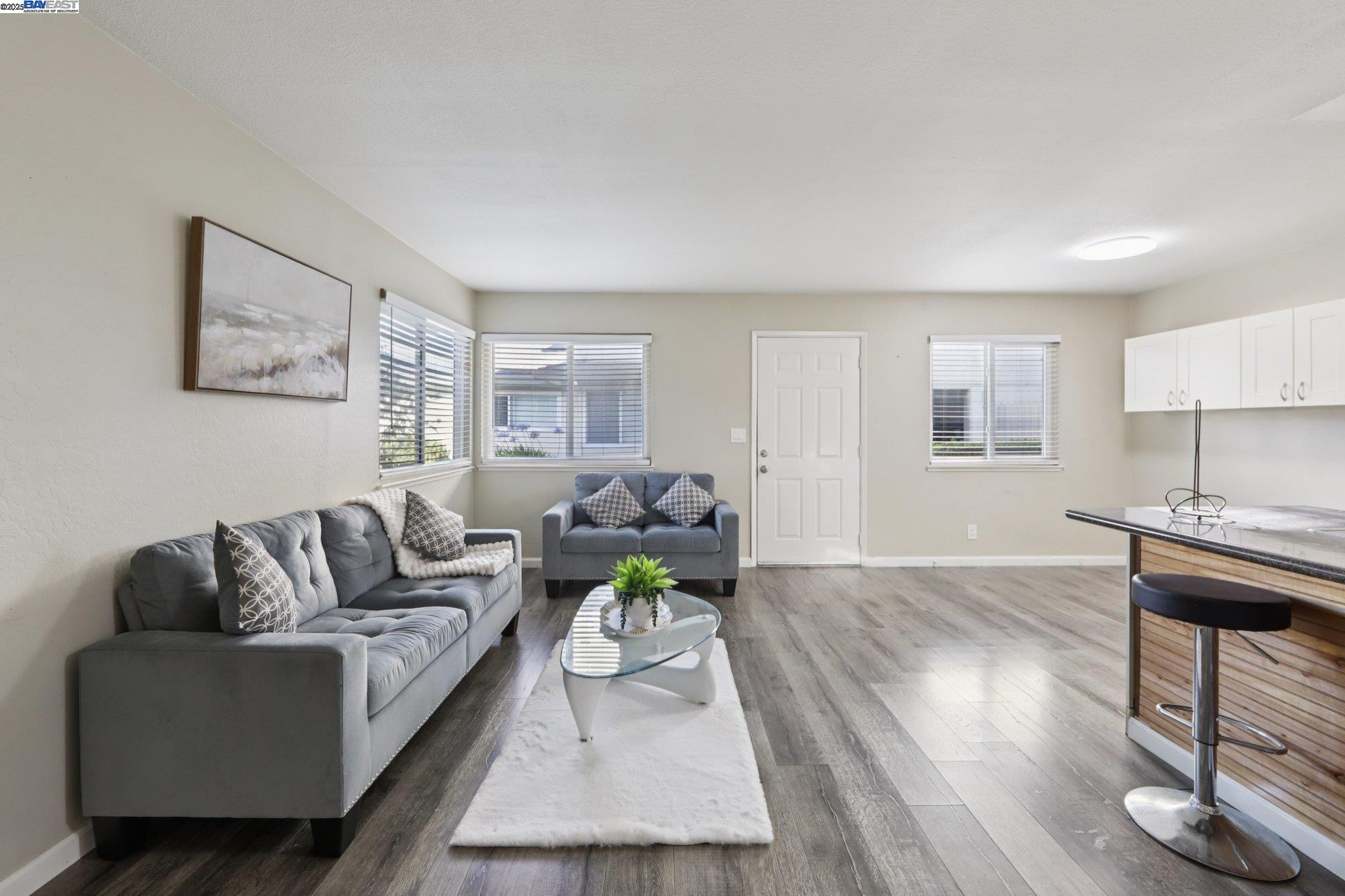 Photo #5: 41108792 Listing 