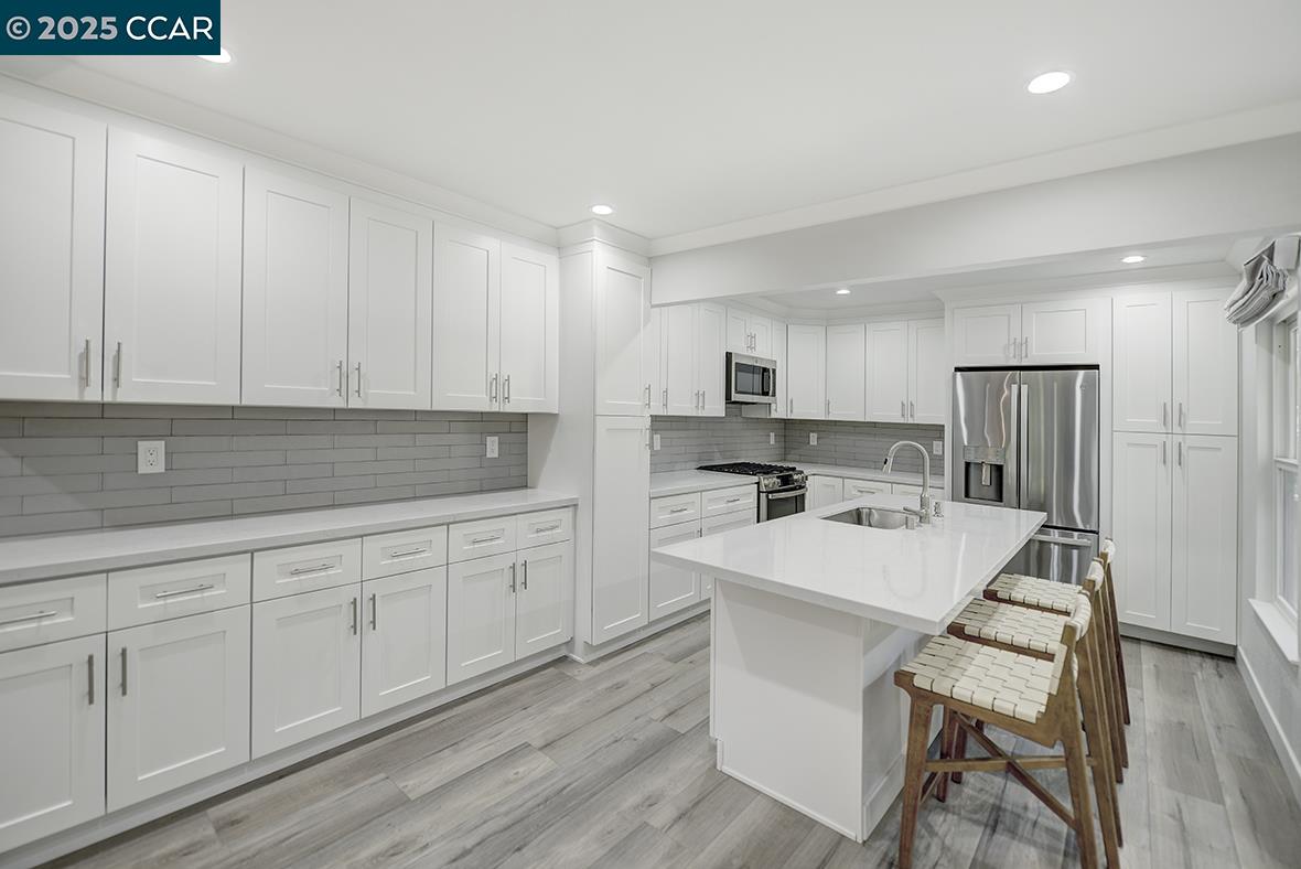 Photo #2: 41108793 Listing 