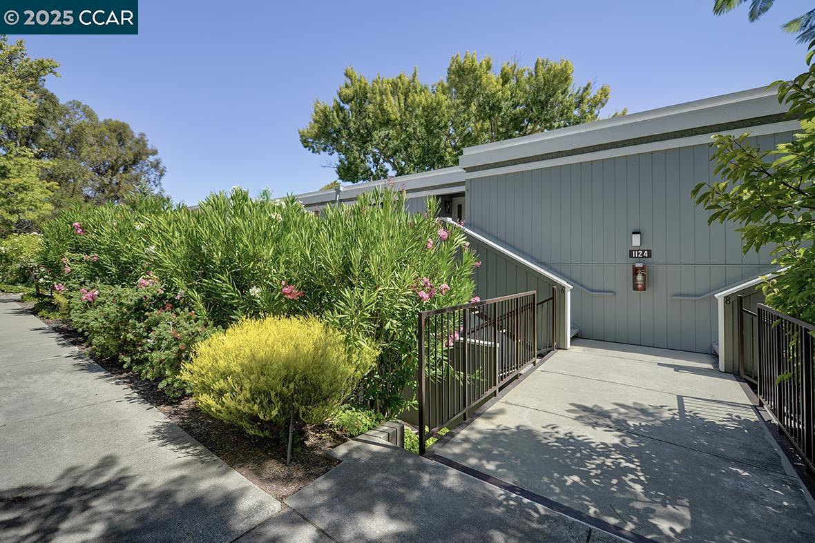 Photo #41: 41108793 Listing: Photo #41