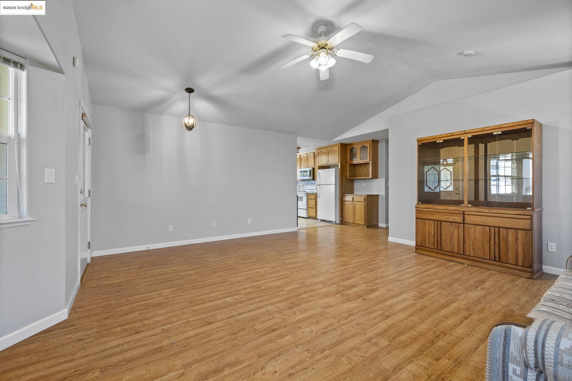 Detail Gallery Image 3 of 51 For 17538 Twin Oak Dr, Jamestown,  CA 95327 - 3 Beds | 2 Baths
