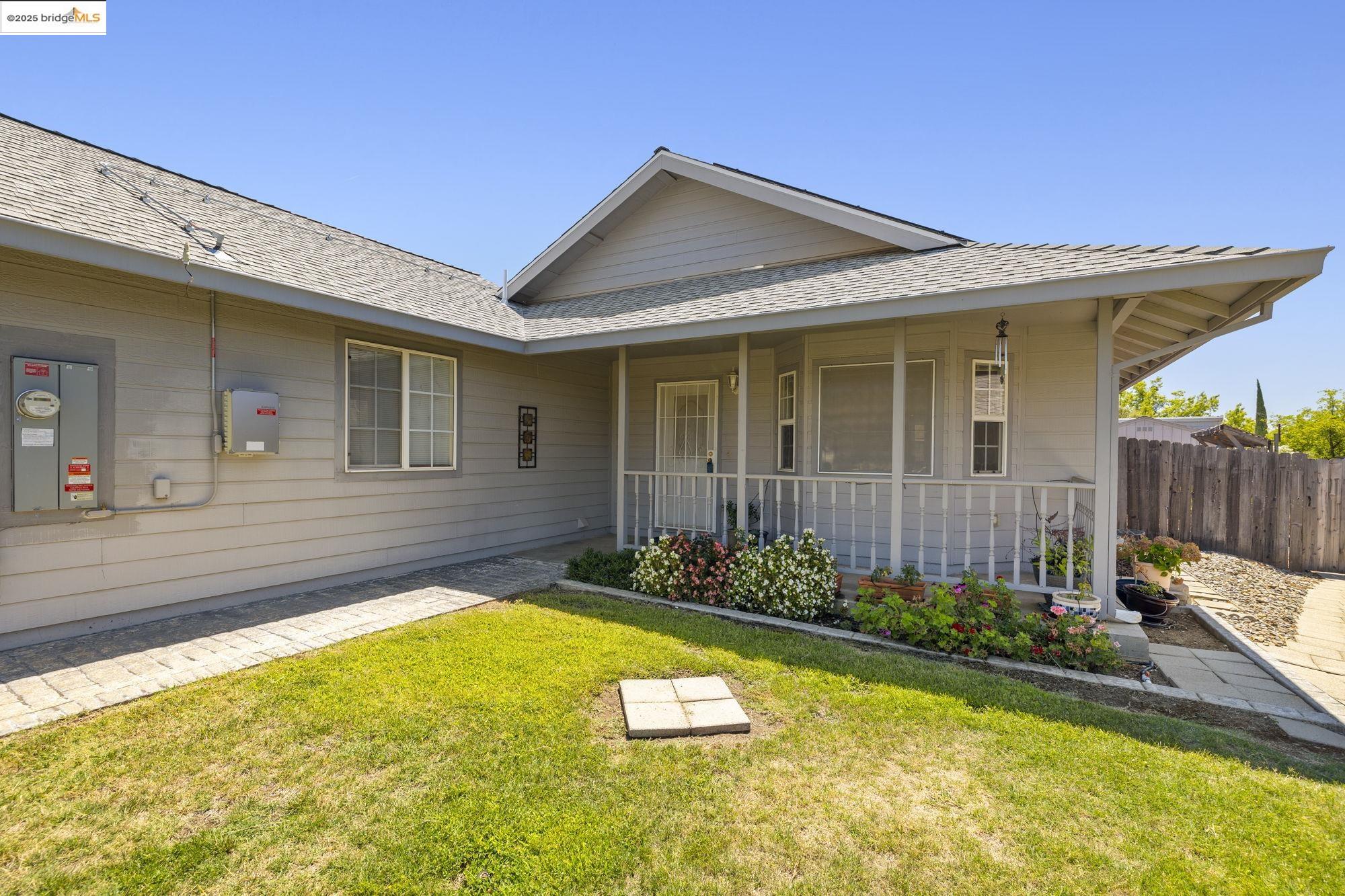 Detail Gallery Image 10 of 51 For 17538 Twin Oak Dr, Jamestown,  CA 95327 - 3 Beds | 2 Baths