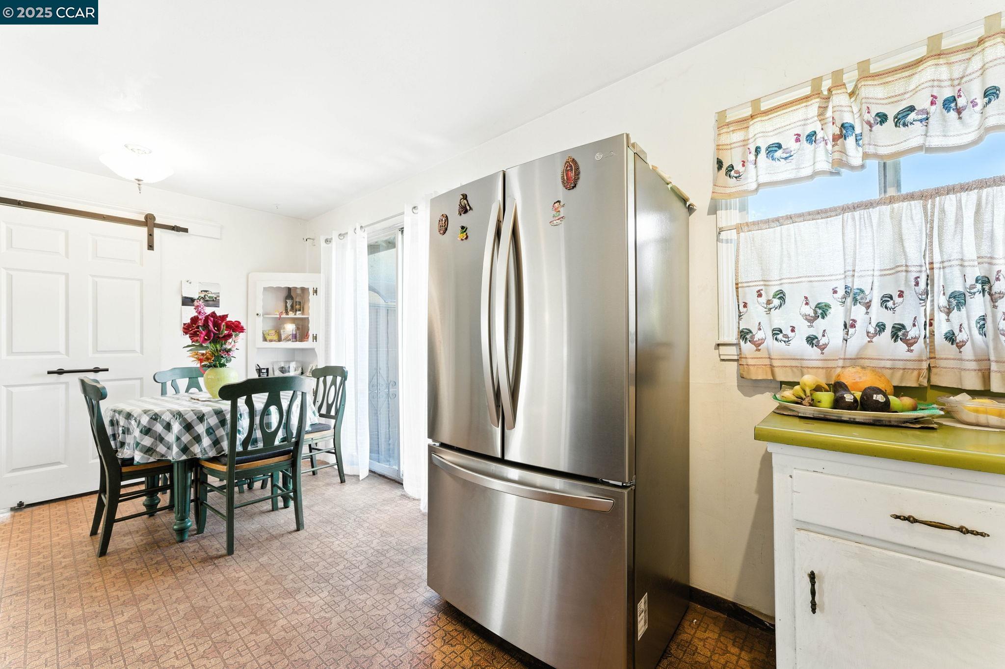 Detail Gallery Image 21 of 54 For 2573 Tara Hills Dr, San Pablo,  CA 94806 - 3 Beds | 1 Baths