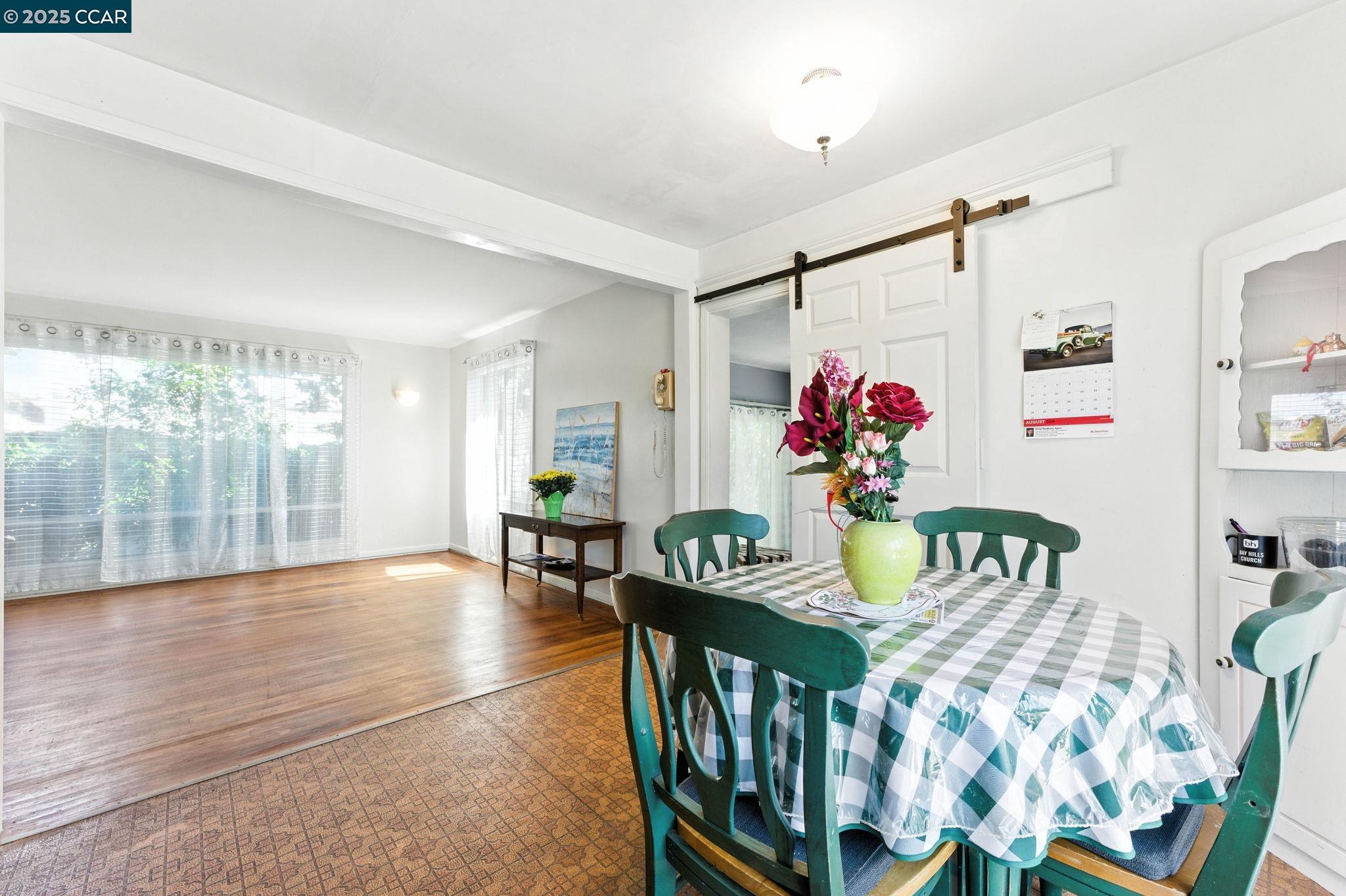 Detail Gallery Image 23 of 54 For 2573 Tara Hills Dr, San Pablo,  CA 94806 - 3 Beds | 1 Baths