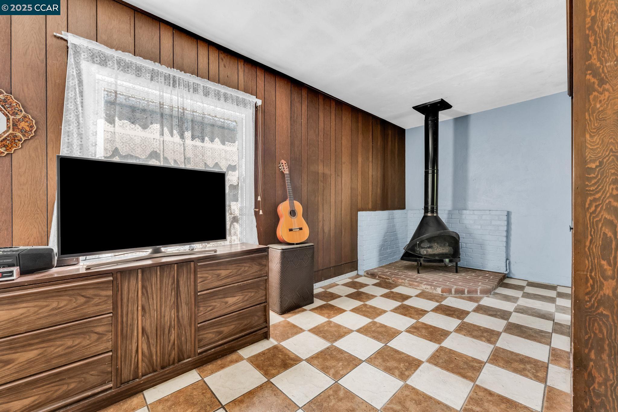 Detail Gallery Image 25 of 54 For 2573 Tara Hills Dr, San Pablo,  CA 94806 - 3 Beds | 1 Baths