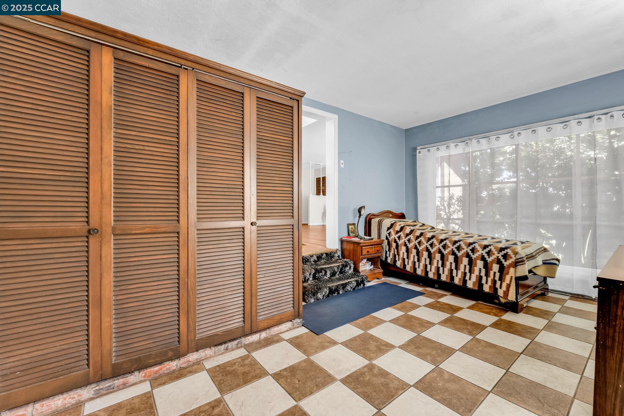 Detail Gallery Image 27 of 54 For 2573 Tara Hills Dr, San Pablo,  CA 94806 - 3 Beds | 1 Baths