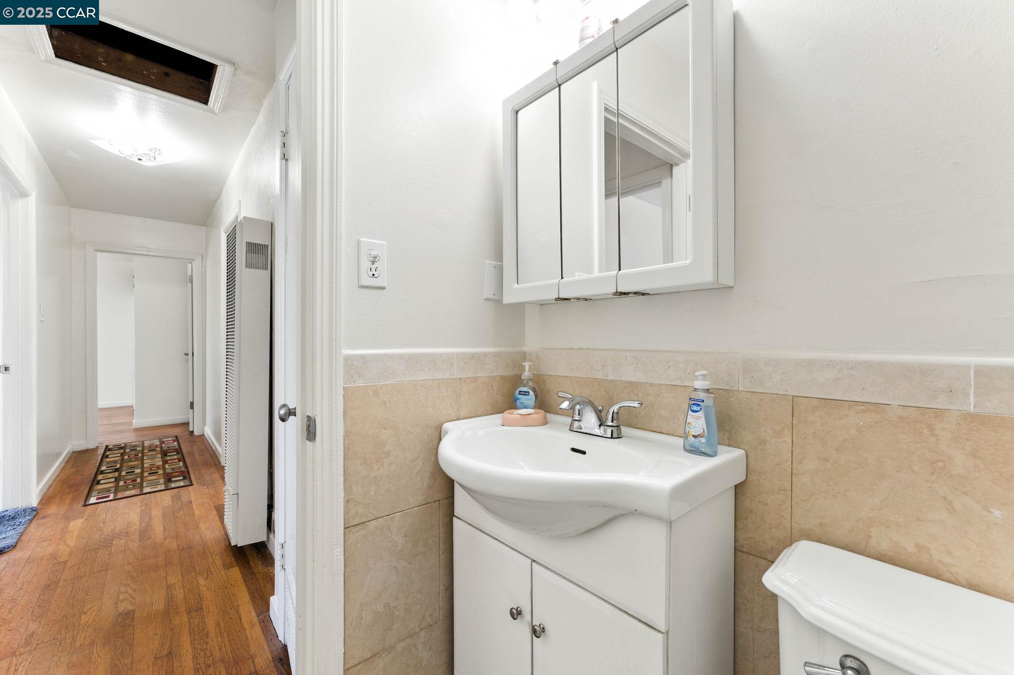 Detail Gallery Image 39 of 54 For 2573 Tara Hills Dr, San Pablo,  CA 94806 - 3 Beds | 1 Baths