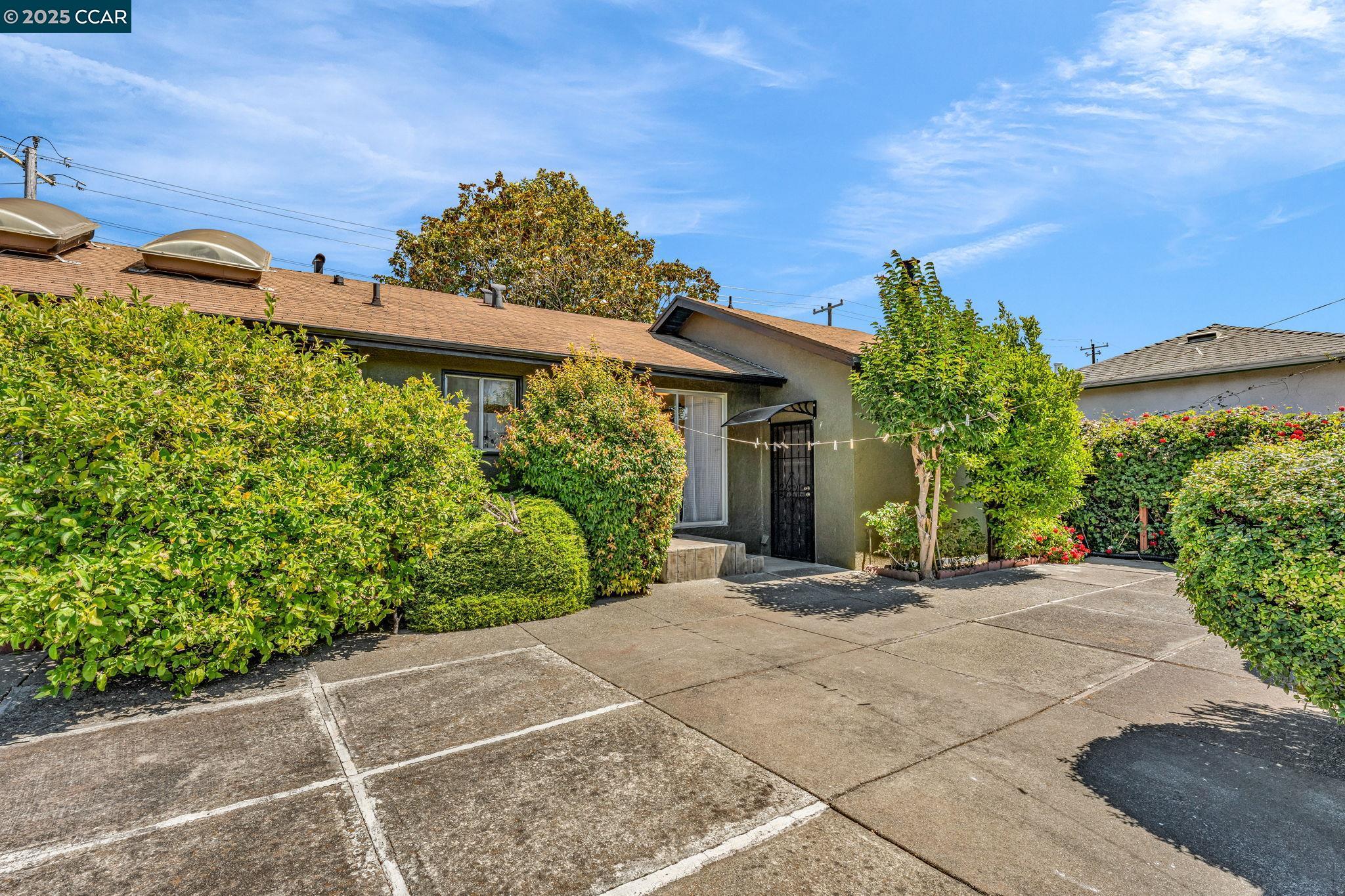 Detail Gallery Image 50 of 54 For 2573 Tara Hills Dr, San Pablo,  CA 94806 - 3 Beds | 1 Baths