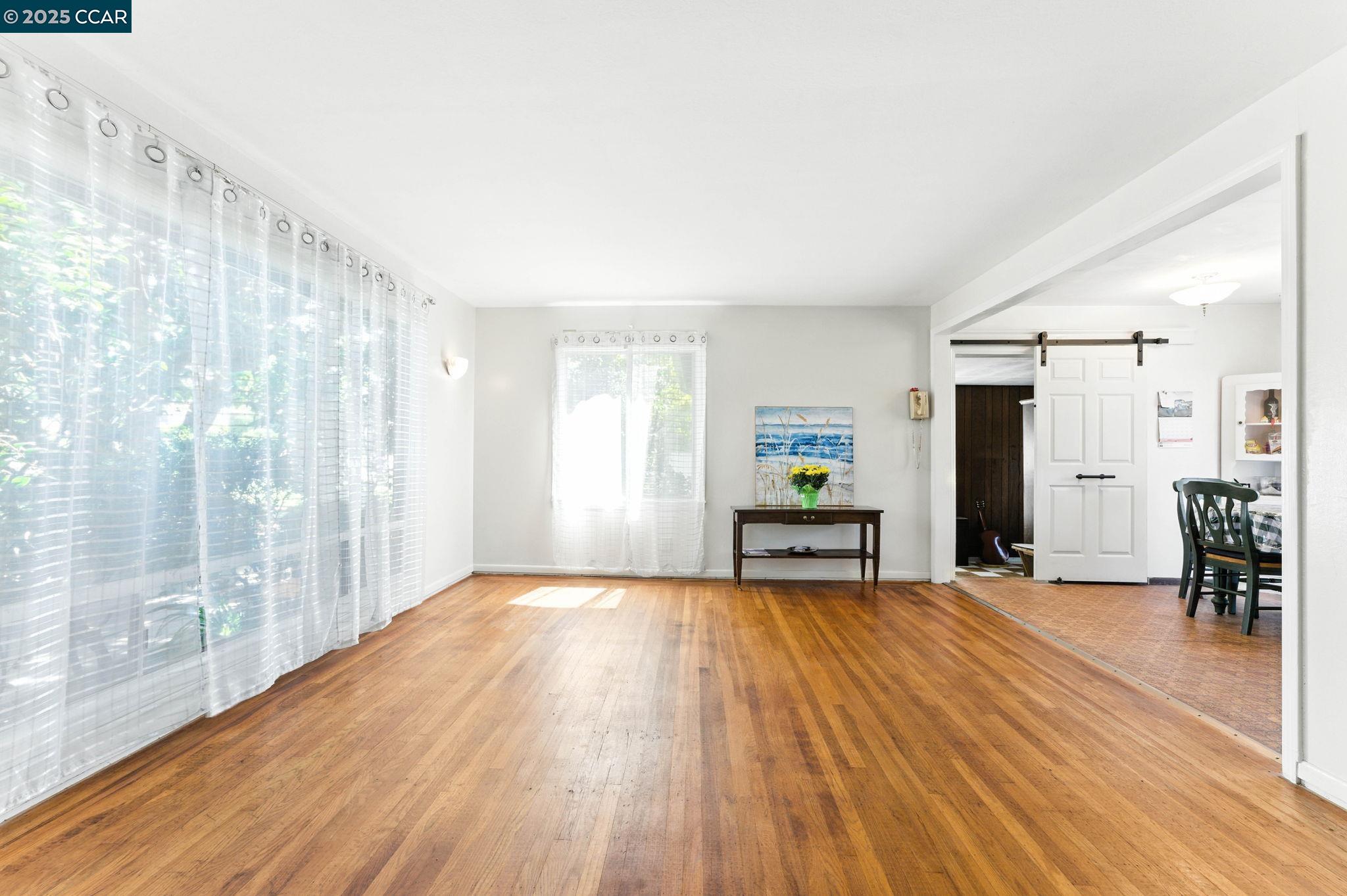 Detail Gallery Image 10 of 54 For 2573 Tara Hills Dr, San Pablo,  CA 94806 - 3 Beds | 1 Baths