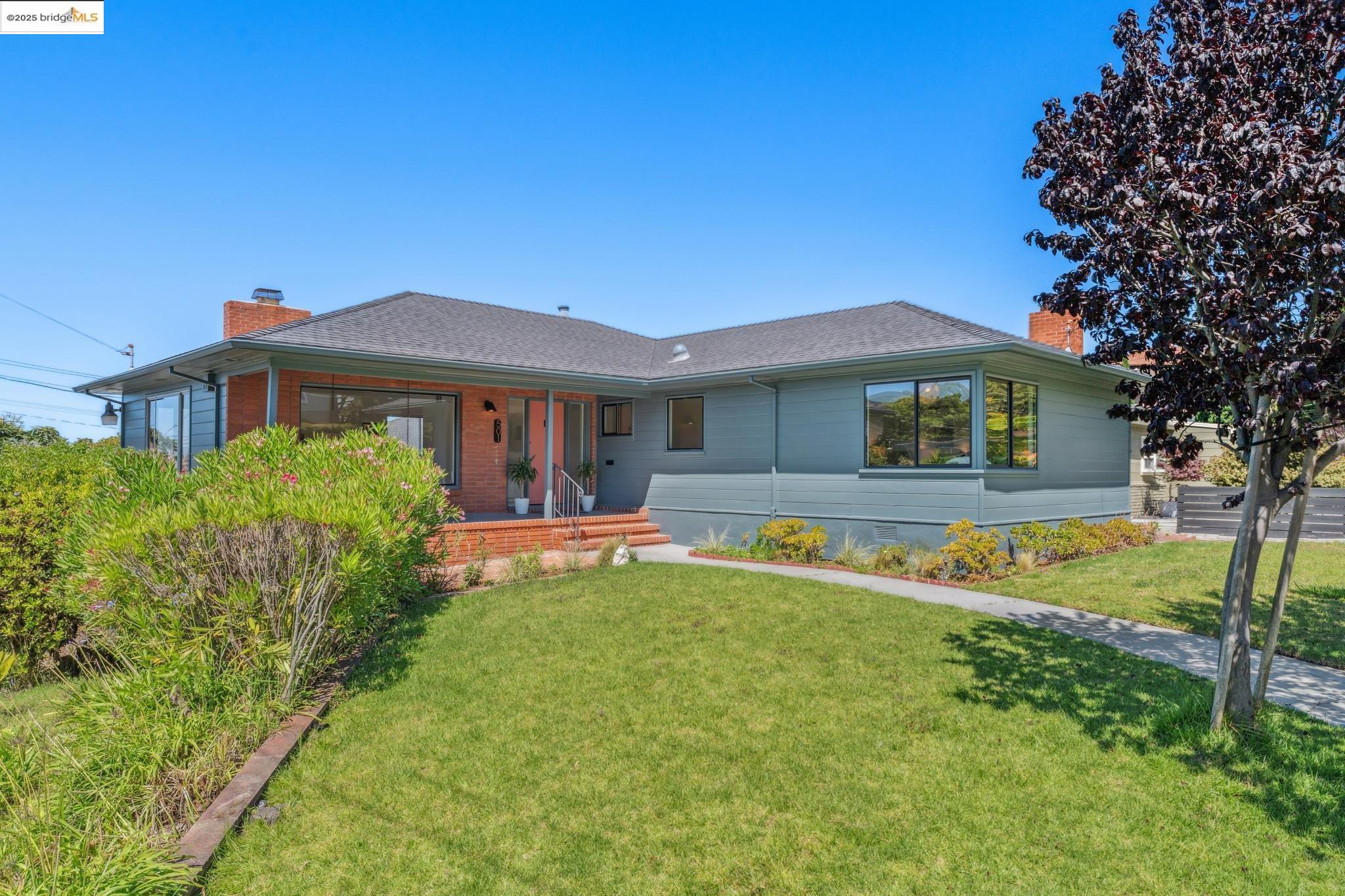 Detail Gallery Image 1 of 1 For 501 Bonnie Dr, El Cerrito,  CA 94530 - 2 Beds | 2 Baths