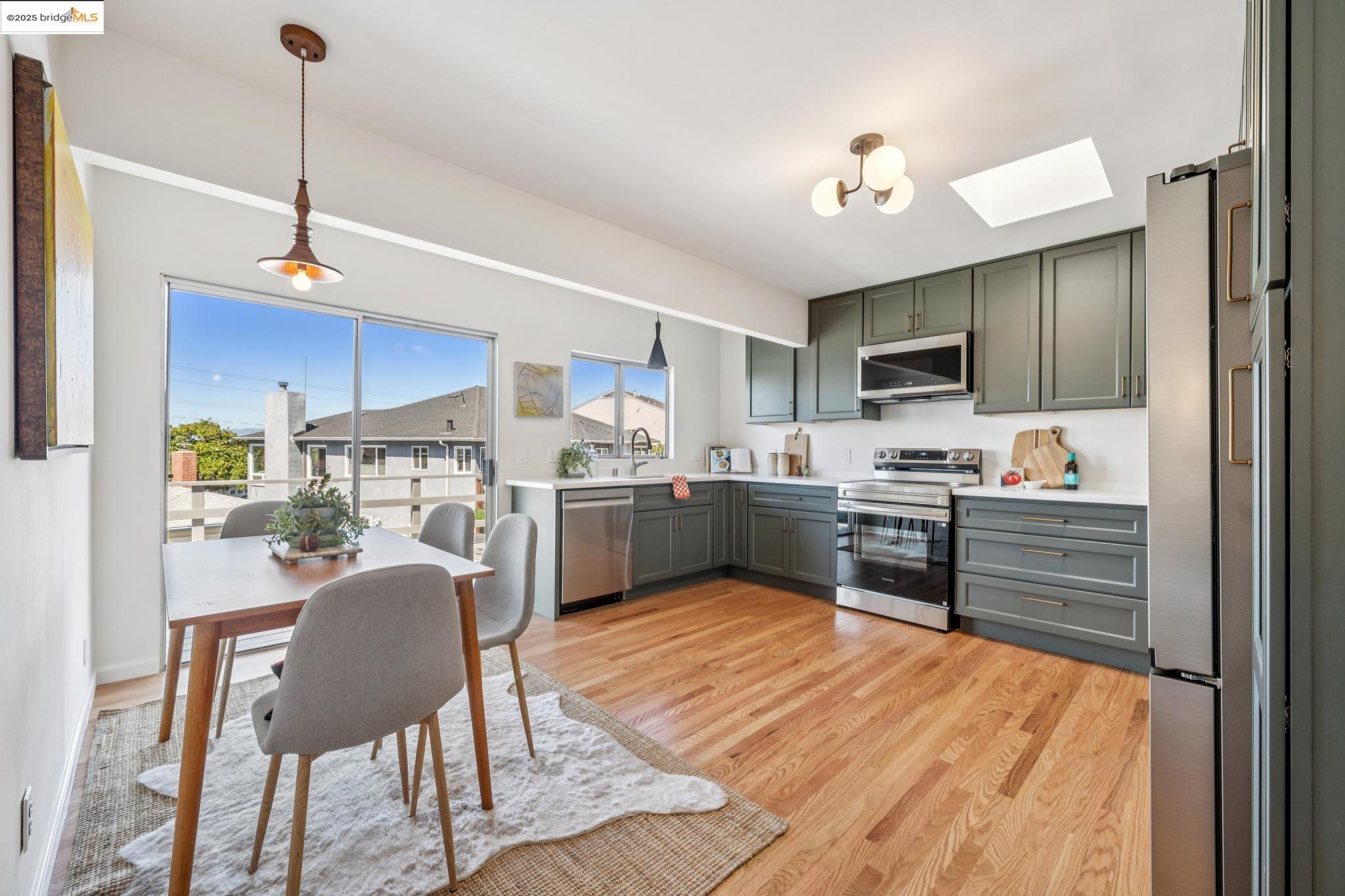 Detail Gallery Image 15 of 60 For 501 Bonnie Dr, El Cerrito,  CA 94530 - 2 Beds | 2/1 Baths
