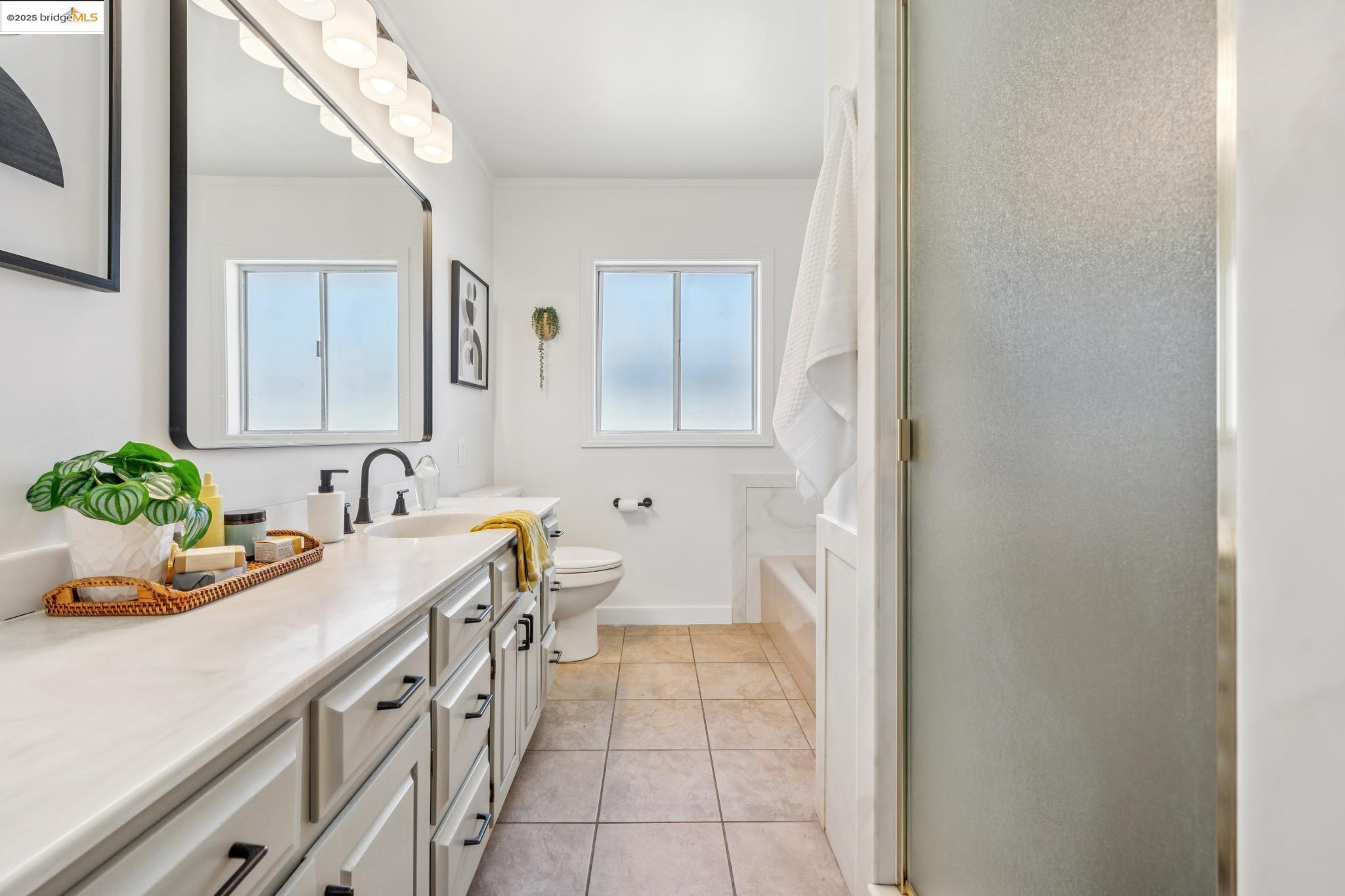 Detail Gallery Image 21 of 60 For 501 Bonnie Dr, El Cerrito,  CA 94530 - 2 Beds | 2/1 Baths