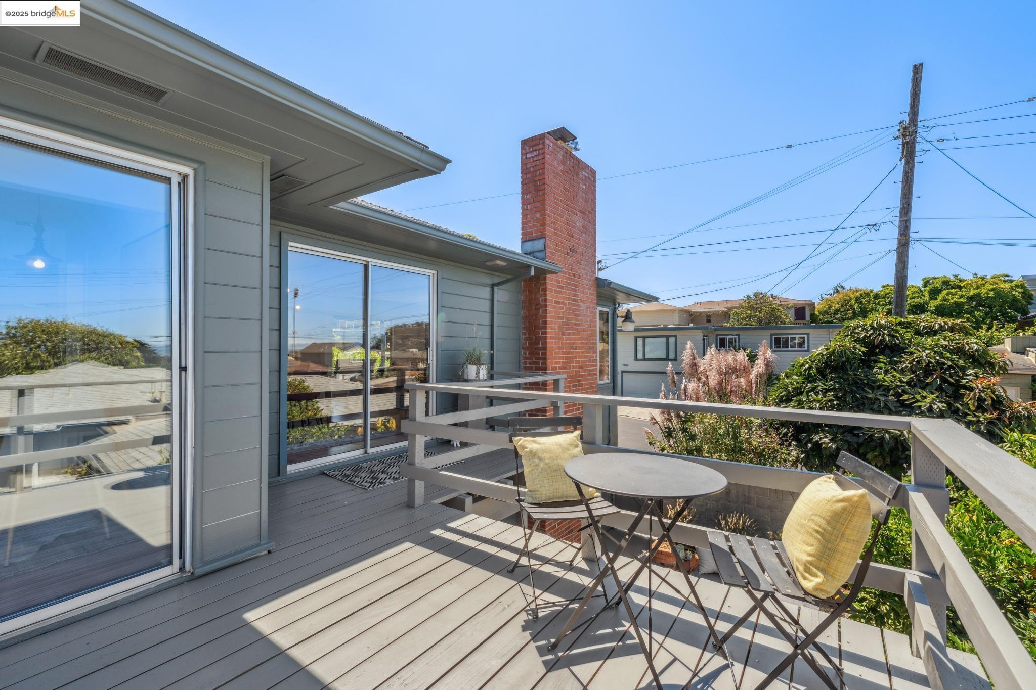 Detail Gallery Image 28 of 60 For 501 Bonnie Dr, El Cerrito,  CA 94530 - 2 Beds | 2/1 Baths