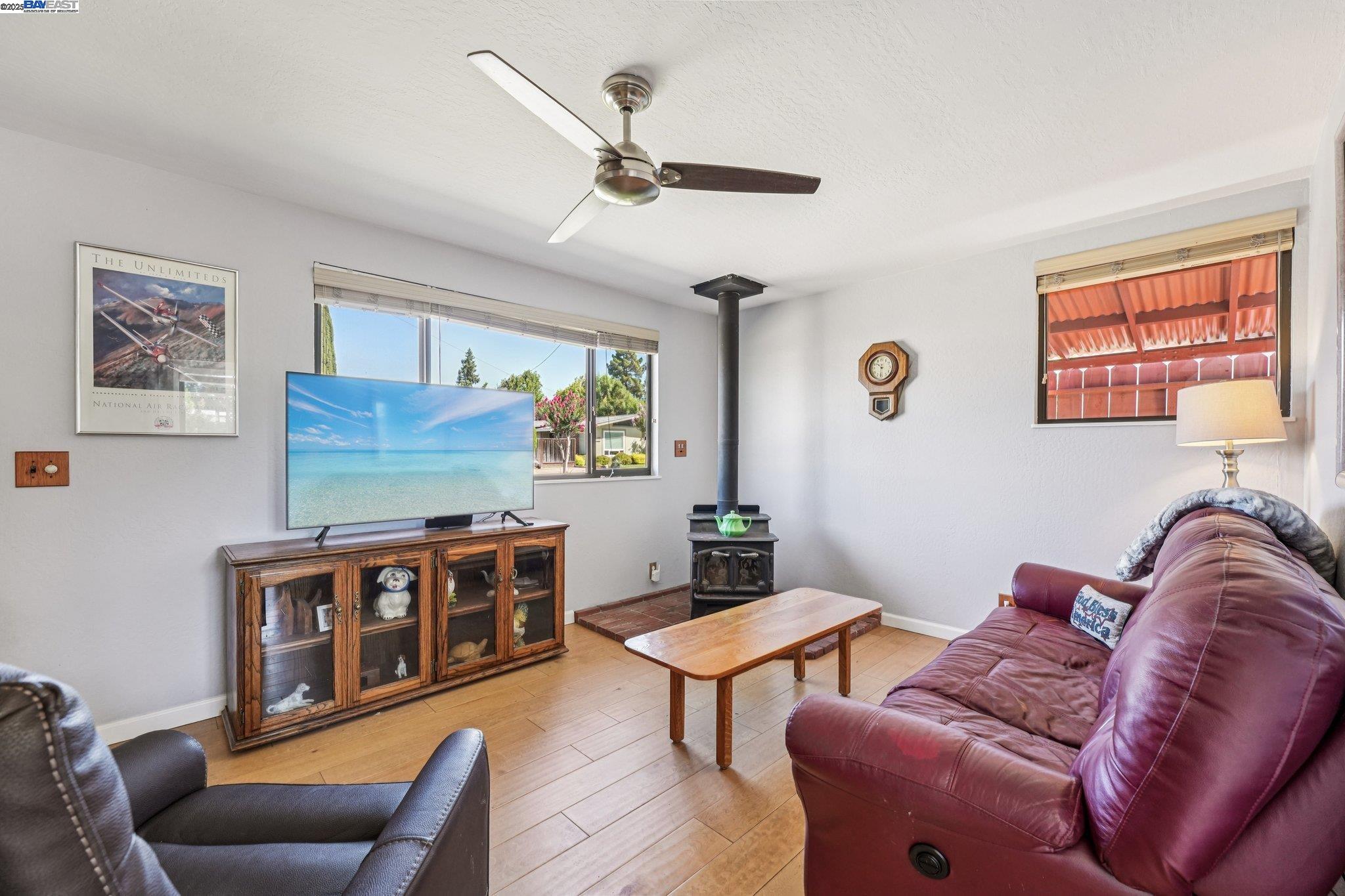 Detail Gallery Image 21 of 46 For 1052 Rincon Ave, Livermore,  CA 94551 - 4 Beds | 2 Baths