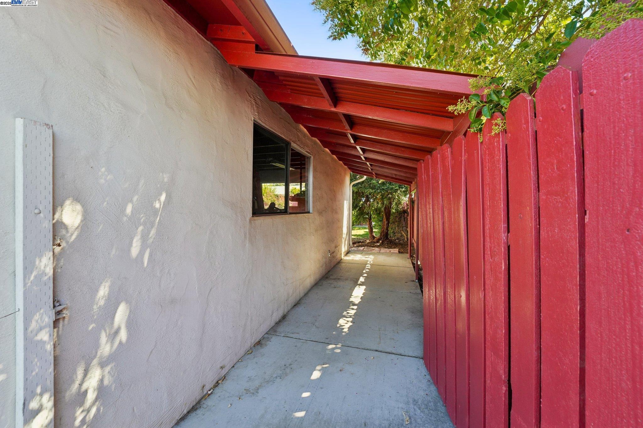 Detail Gallery Image 41 of 46 For 1052 Rincon Ave, Livermore,  CA 94551 - 4 Beds | 2 Baths