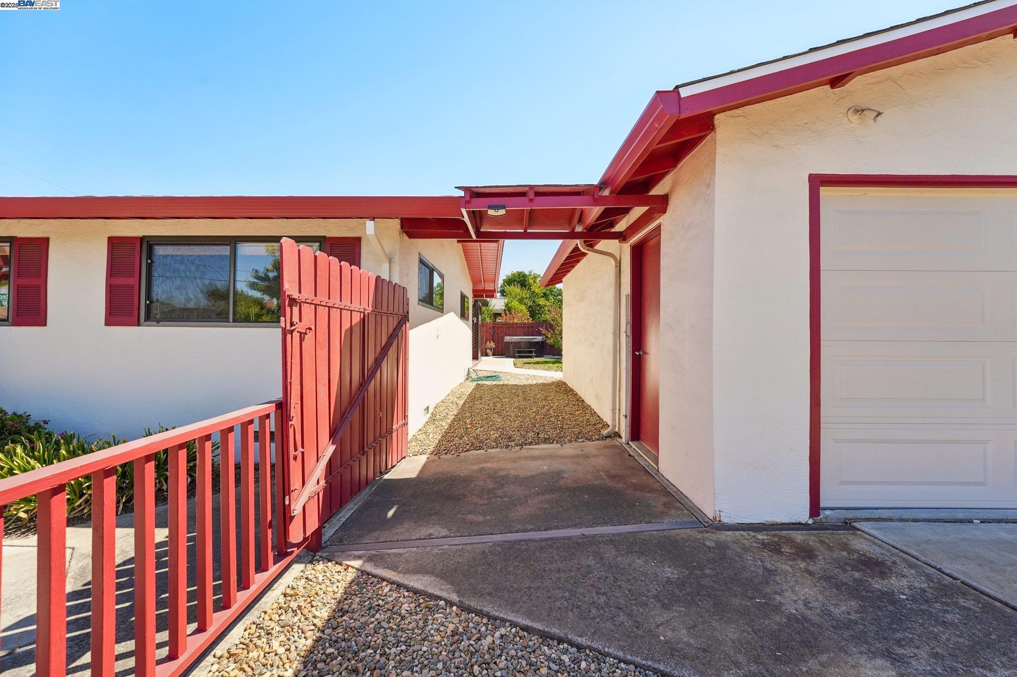 Detail Gallery Image 42 of 46 For 1052 Rincon Ave, Livermore,  CA 94551 - 4 Beds | 2 Baths
