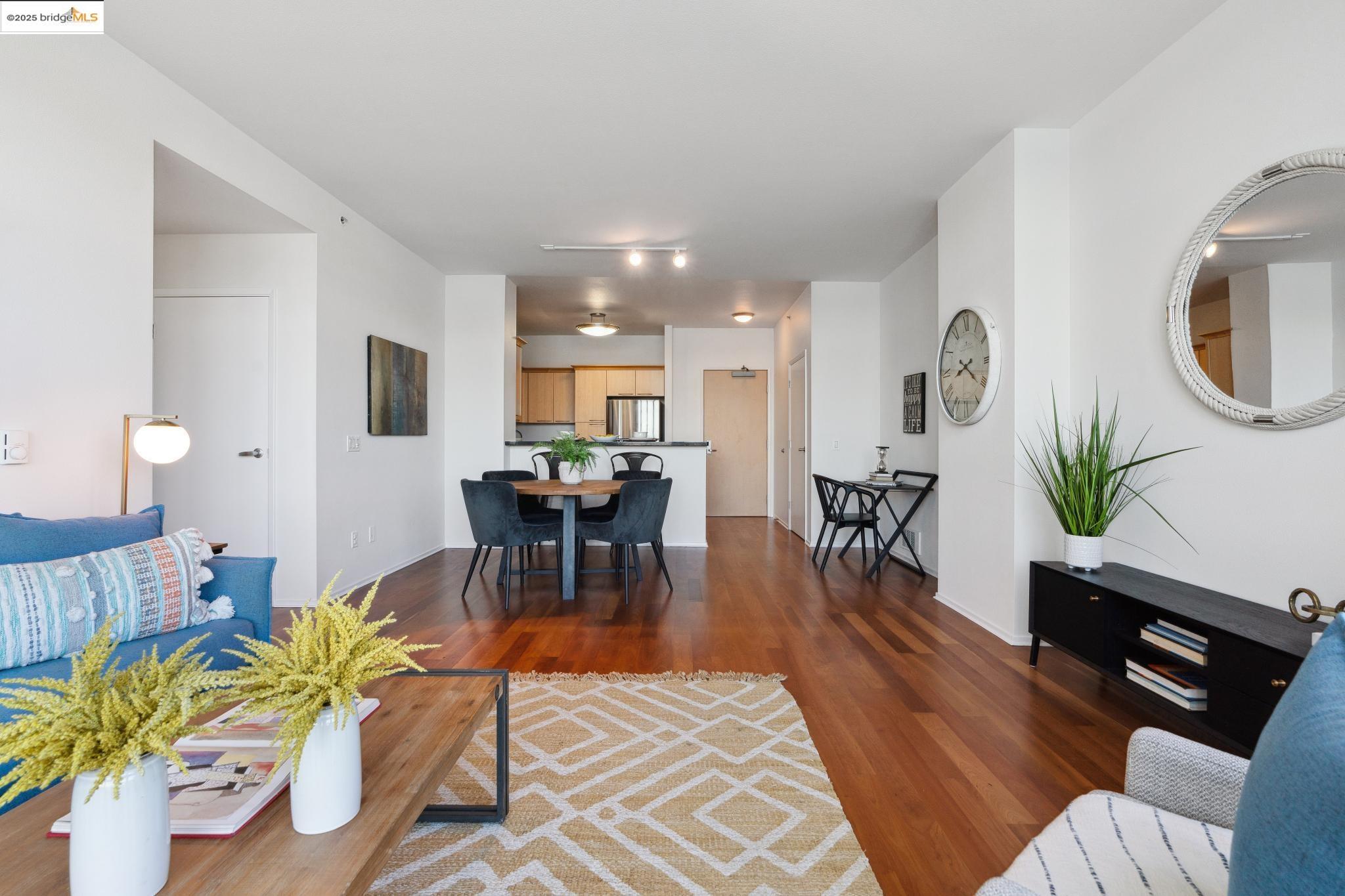 Photo #8: 41108798 Listing: Photo #8