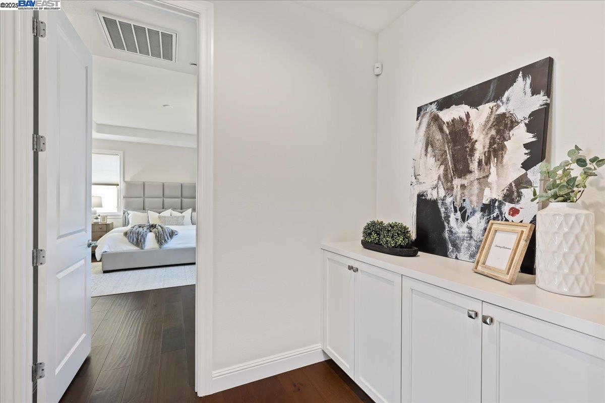 Detail Gallery Image 15 of 37 For 4369 Table Mountain Rd, Dublin,  CA 94568 - 4 Beds | 2/1 Baths