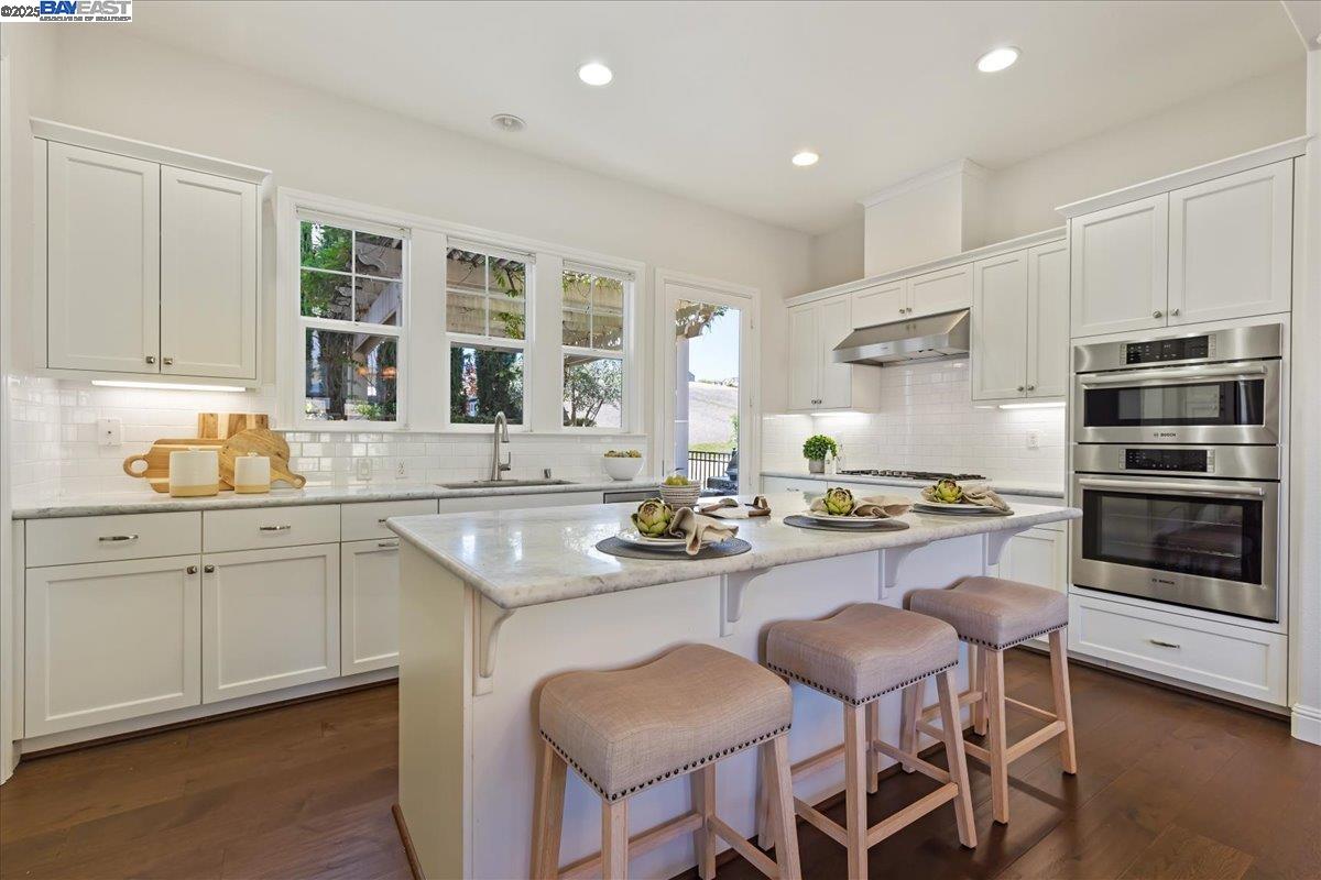 Detail Gallery Image 7 of 37 For 4369 Table Mountain Rd, Dublin,  CA 94568 - 4 Beds | 2/1 Baths