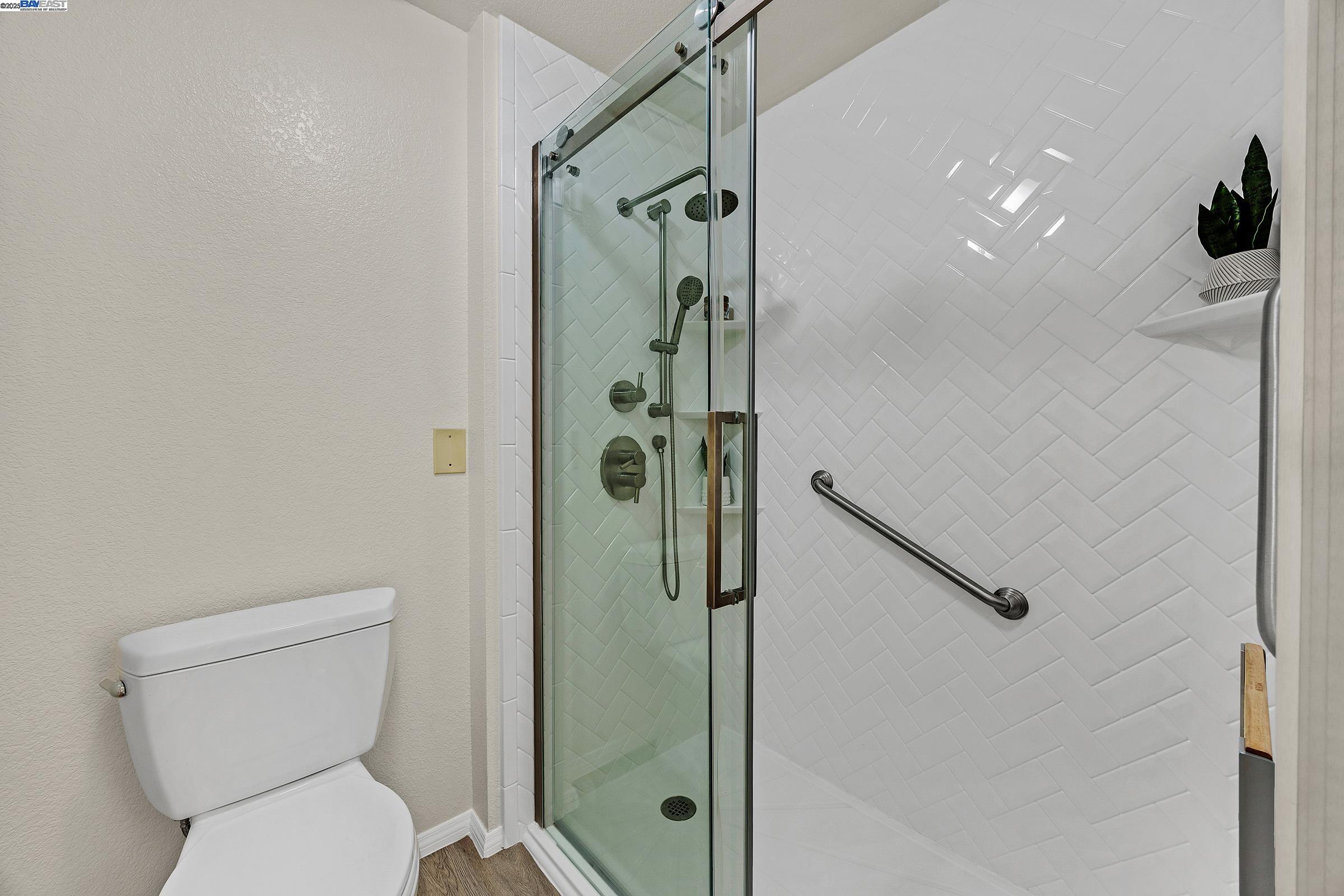 Detail Gallery Image 24 of 50 For 1860 Tice Creek Dr #1406,  Walnut Creek,  CA 94595 - 2 Beds | 2 Baths