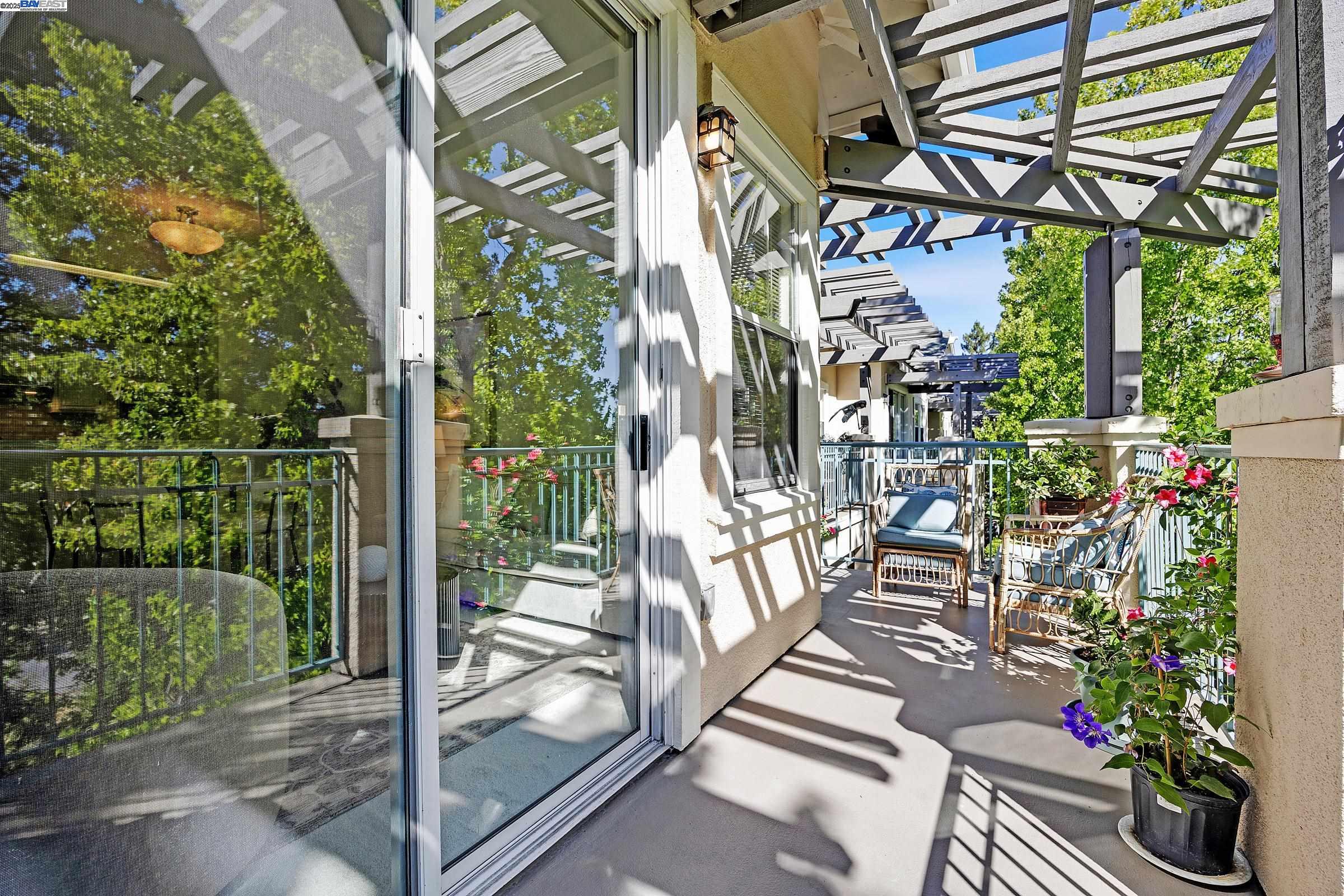 Detail Gallery Image 32 of 50 For 1860 Tice Creek Dr #1406,  Walnut Creek,  CA 94595 - 2 Beds | 2 Baths