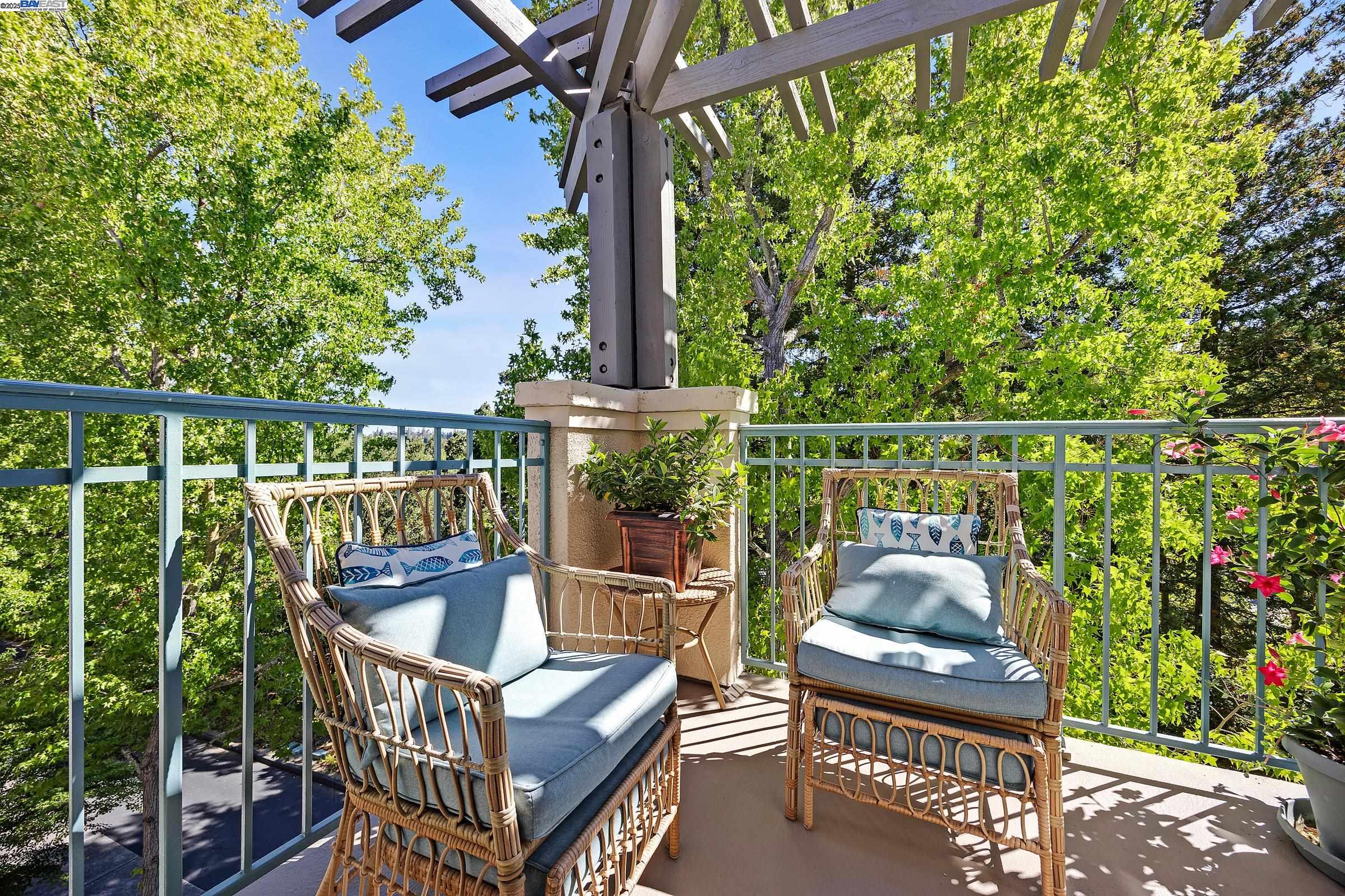 Detail Gallery Image 33 of 50 For 1860 Tice Creek Dr #1406,  Walnut Creek,  CA 94595 - 2 Beds | 2 Baths