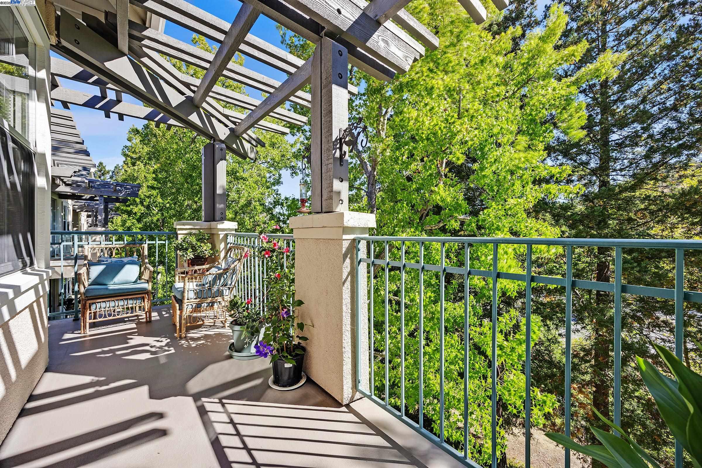 Detail Gallery Image 34 of 50 For 1860 Tice Creek Dr #1406,  Walnut Creek,  CA 94595 - 2 Beds | 2 Baths