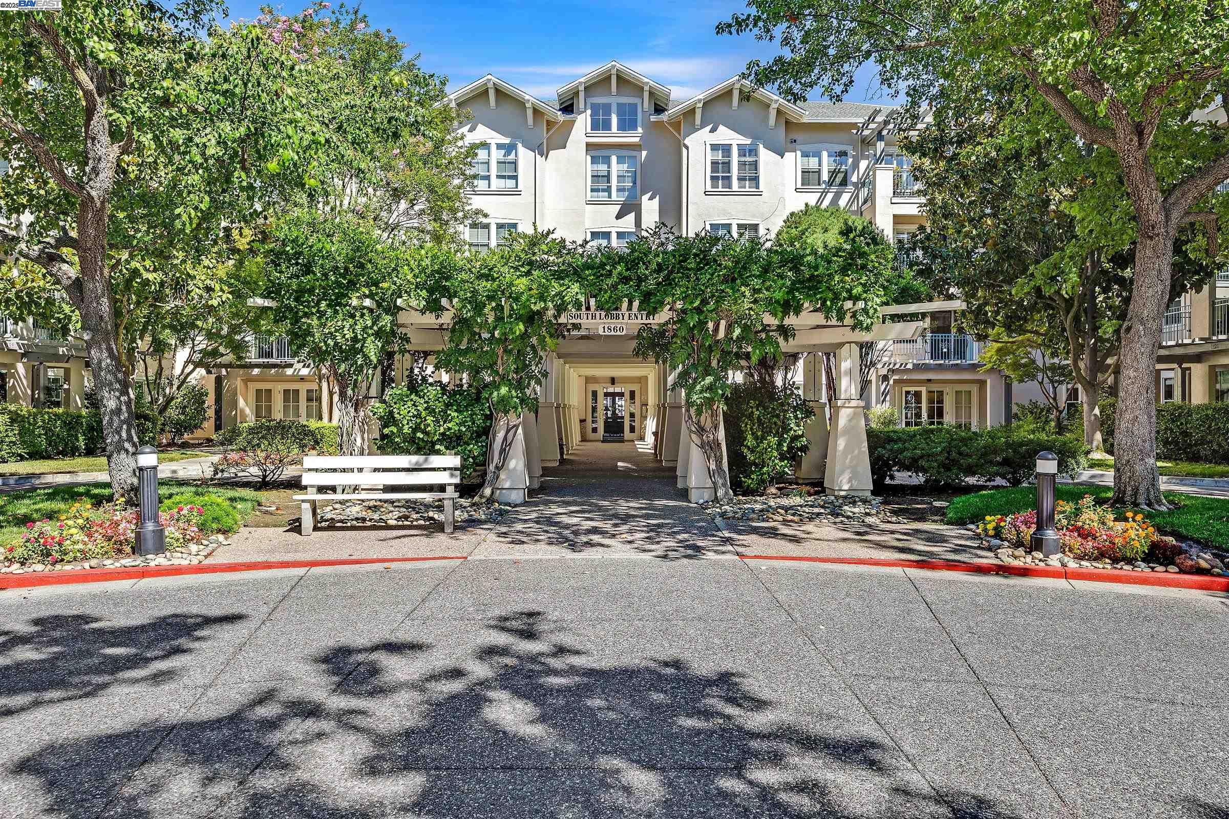 Detail Gallery Image 44 of 50 For 1860 Tice Creek Dr #1406,  Walnut Creek,  CA 94595 - 2 Beds | 2 Baths