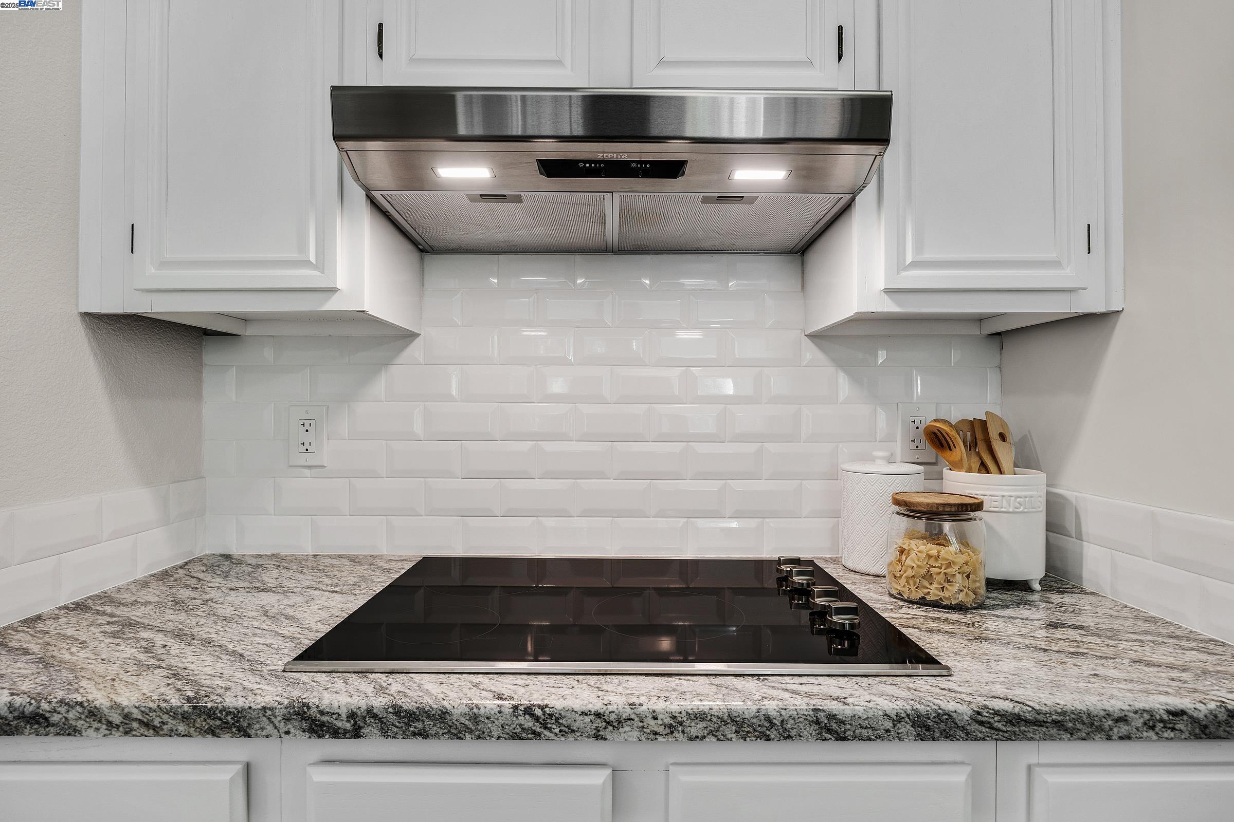 Detail Gallery Image 6 of 50 For 1860 Tice Creek Dr #1406,  Walnut Creek,  CA 94595 - 2 Beds | 2 Baths