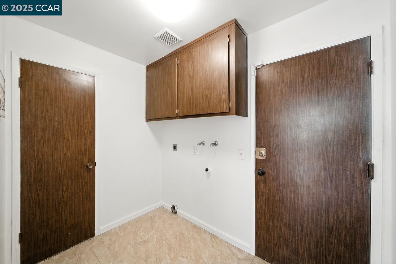 Detail Gallery Image 28 of 36 For 2537 Dos Rios Dr, San Ramon,  CA 94583 - 3 Beds | 2 Baths