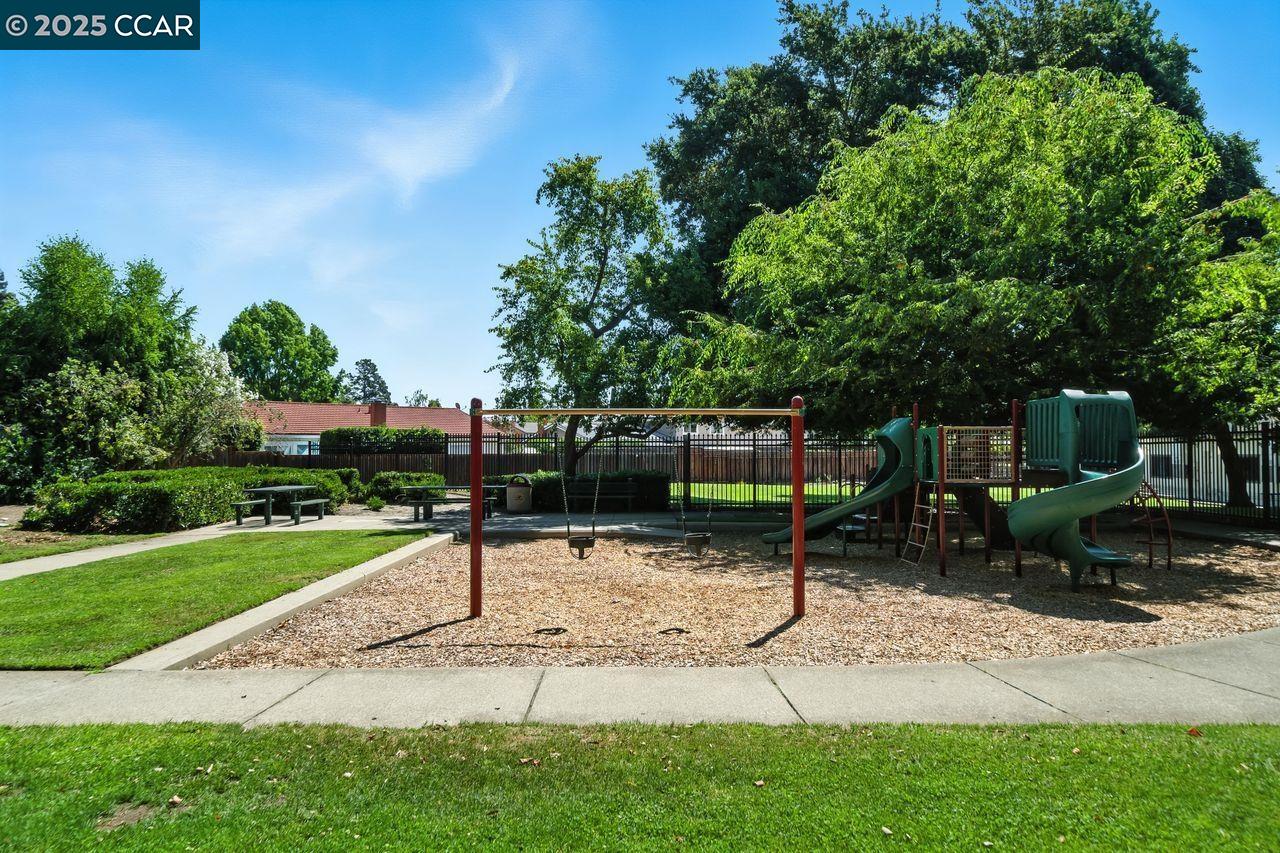 Detail Gallery Image 35 of 36 For 2537 Dos Rios Dr, San Ramon,  CA 94583 - 3 Beds | 2 Baths