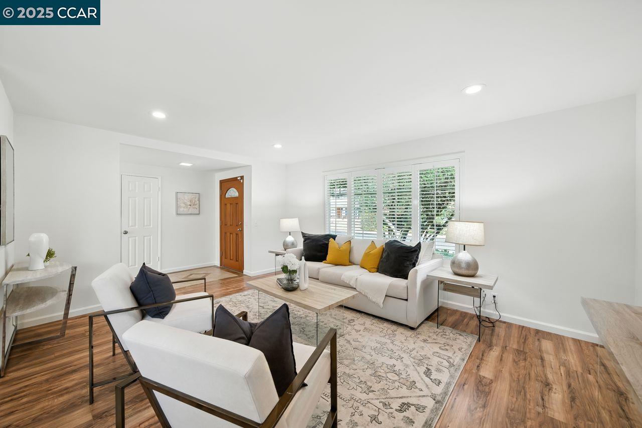 Detail Gallery Image 7 of 36 For 2537 Dos Rios Dr, San Ramon,  CA 94583 - 3 Beds | 2 Baths