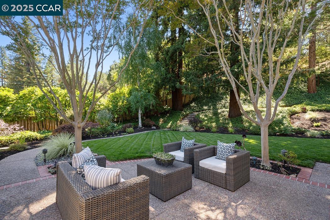 Detail Gallery Image 13 of 37 For 4 Harold Dr, Moraga,  CA 94556 - 4 Beds | 3 Baths