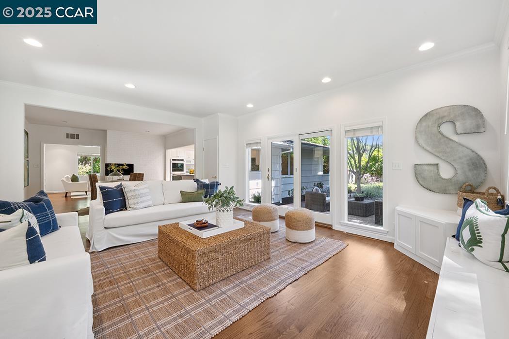 Detail Gallery Image 16 of 37 For 4 Harold Dr, Moraga,  CA 94556 - 4 Beds | 3 Baths